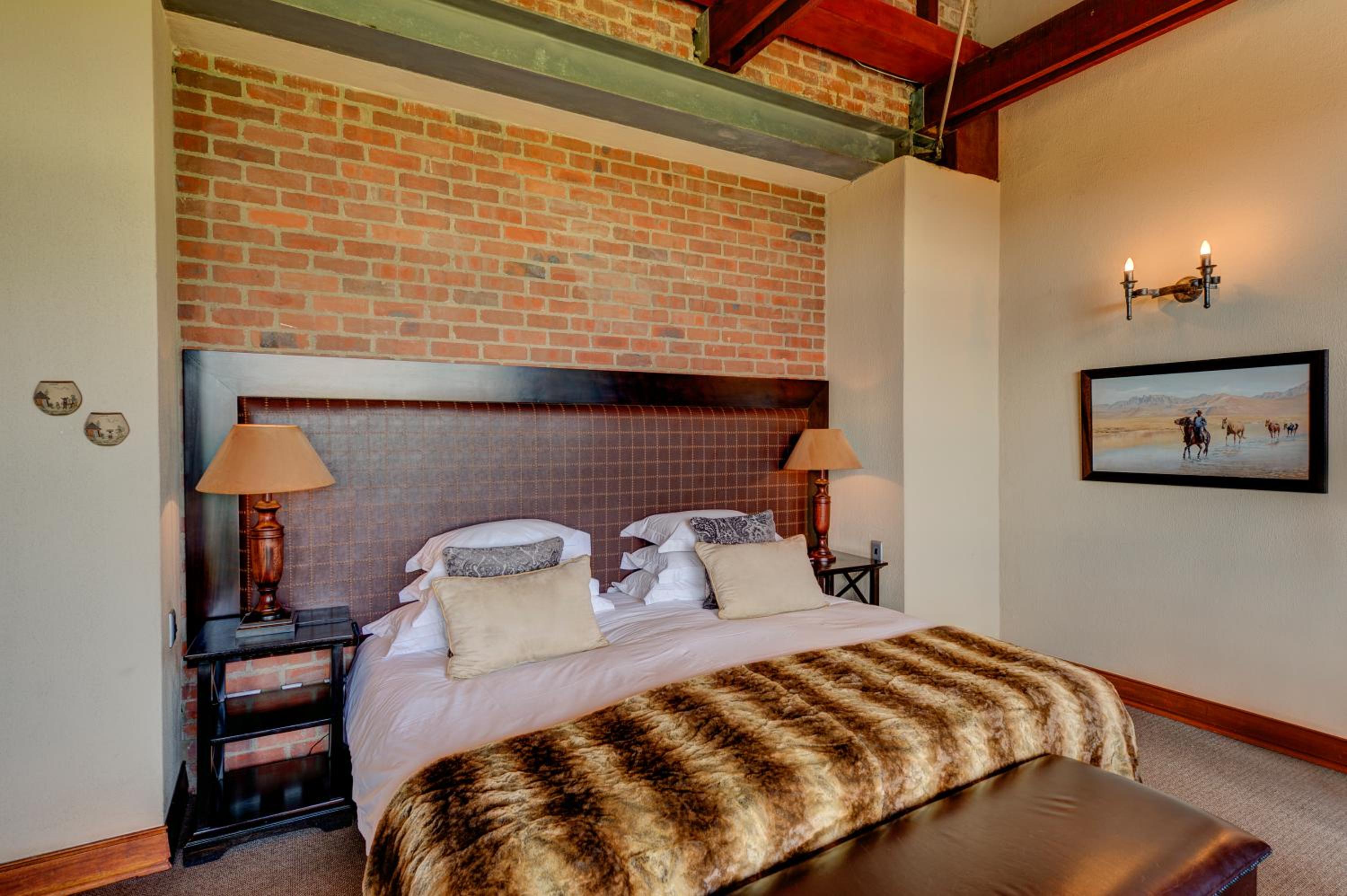 Double or Twin Room with Balcony - Photo 1