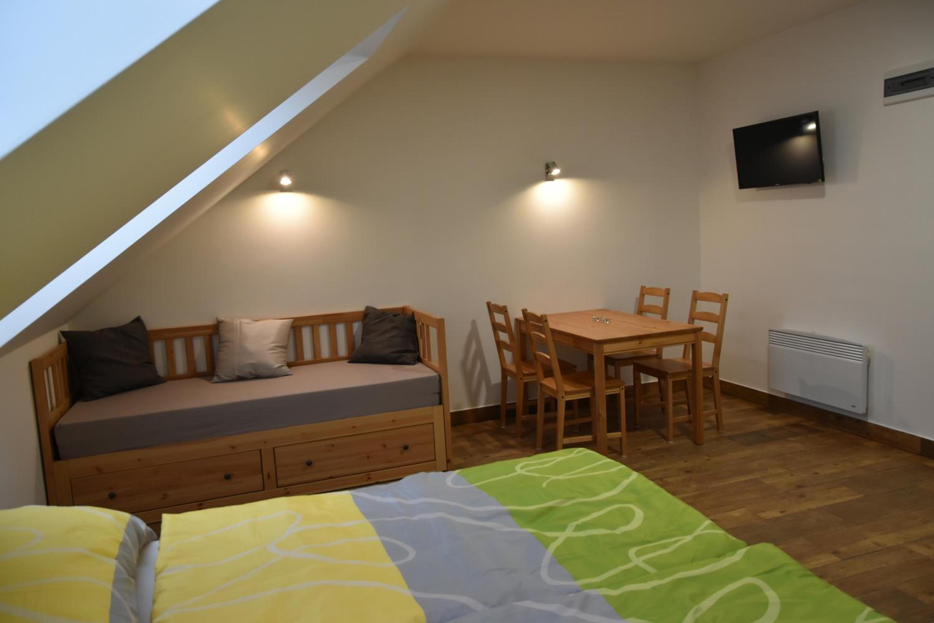 Double Room with Private Bathroom photo 3