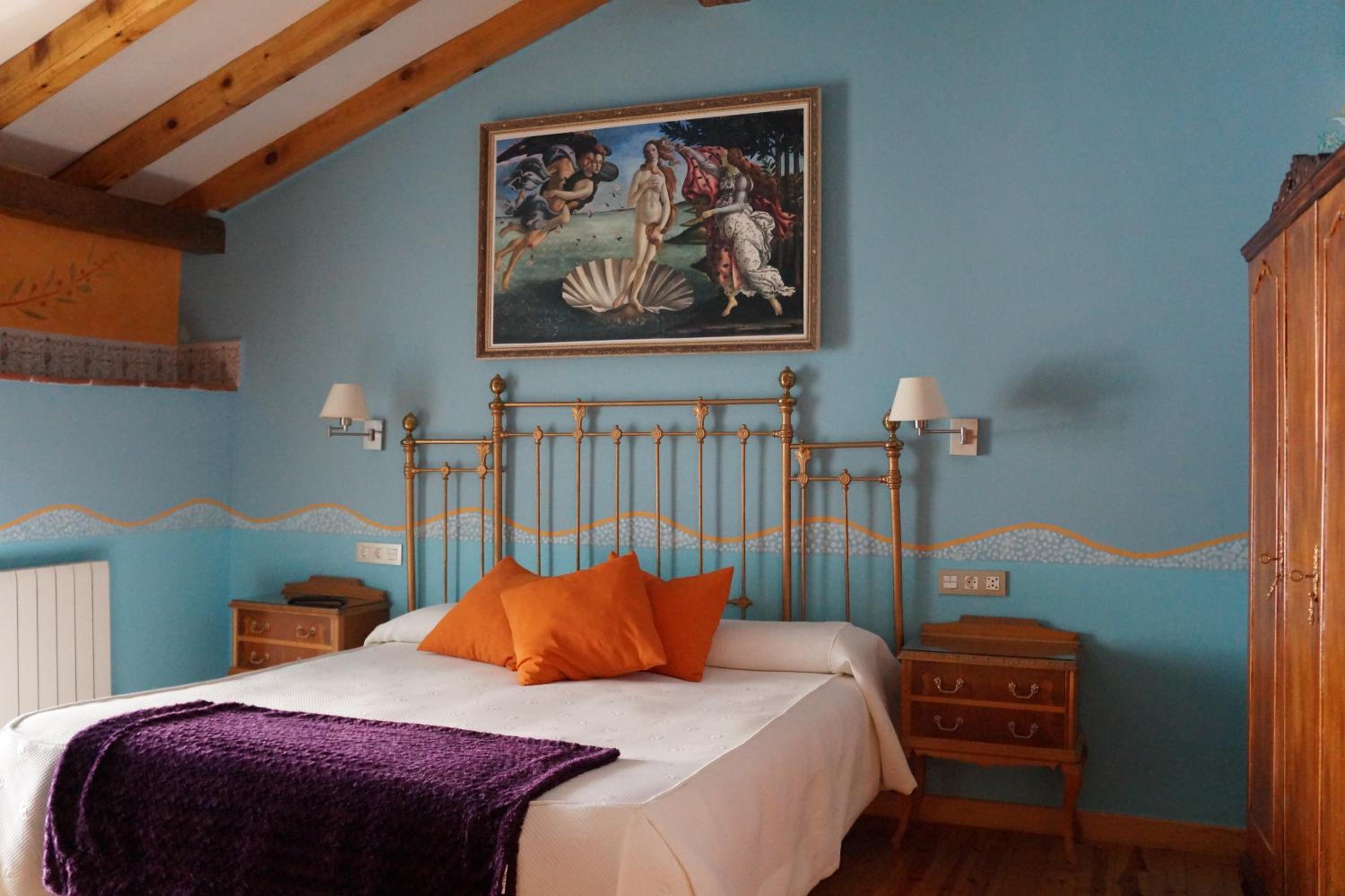 Double or Twin Room - Photo 1