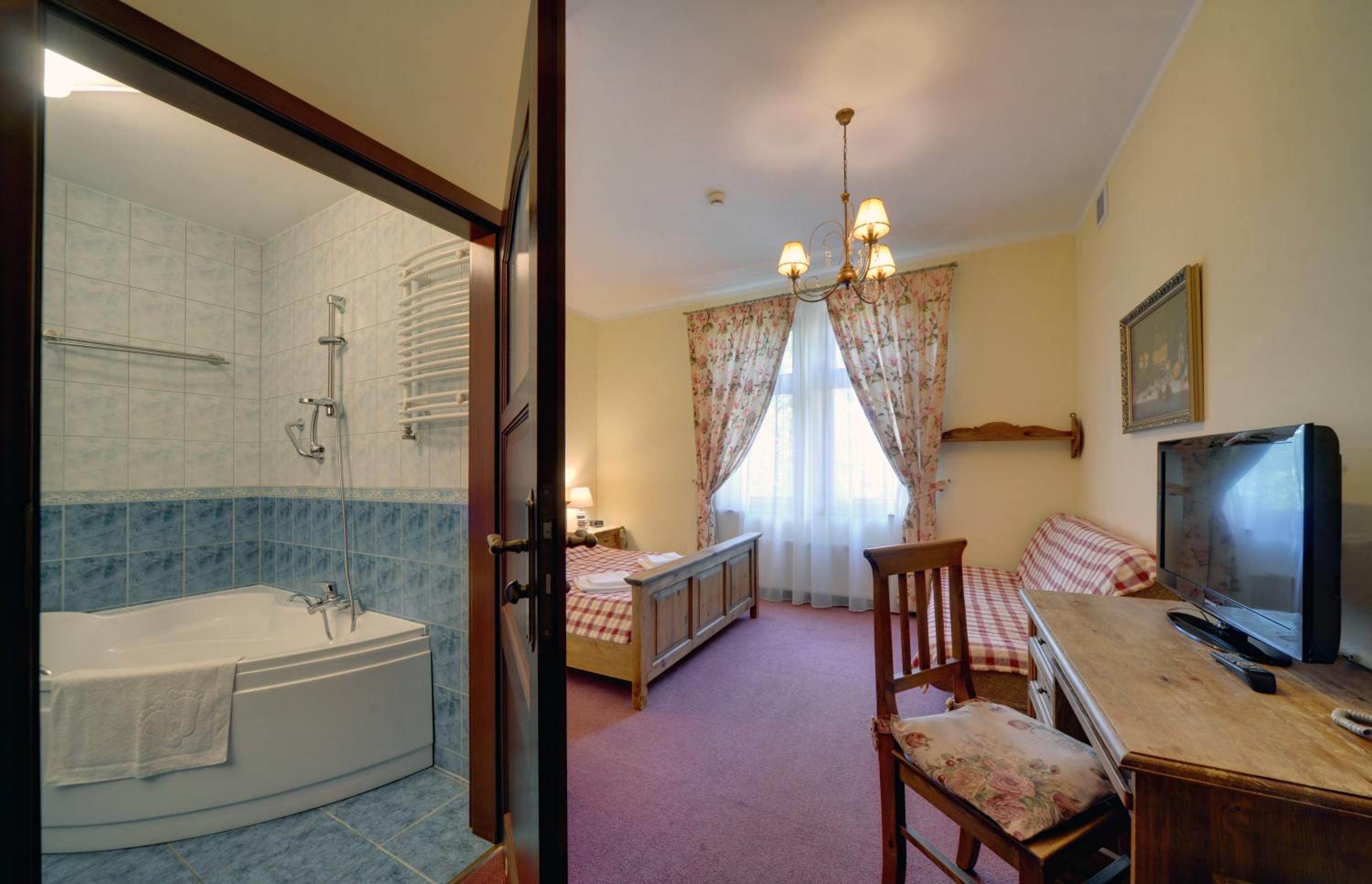 Family Room with Bath photo 1