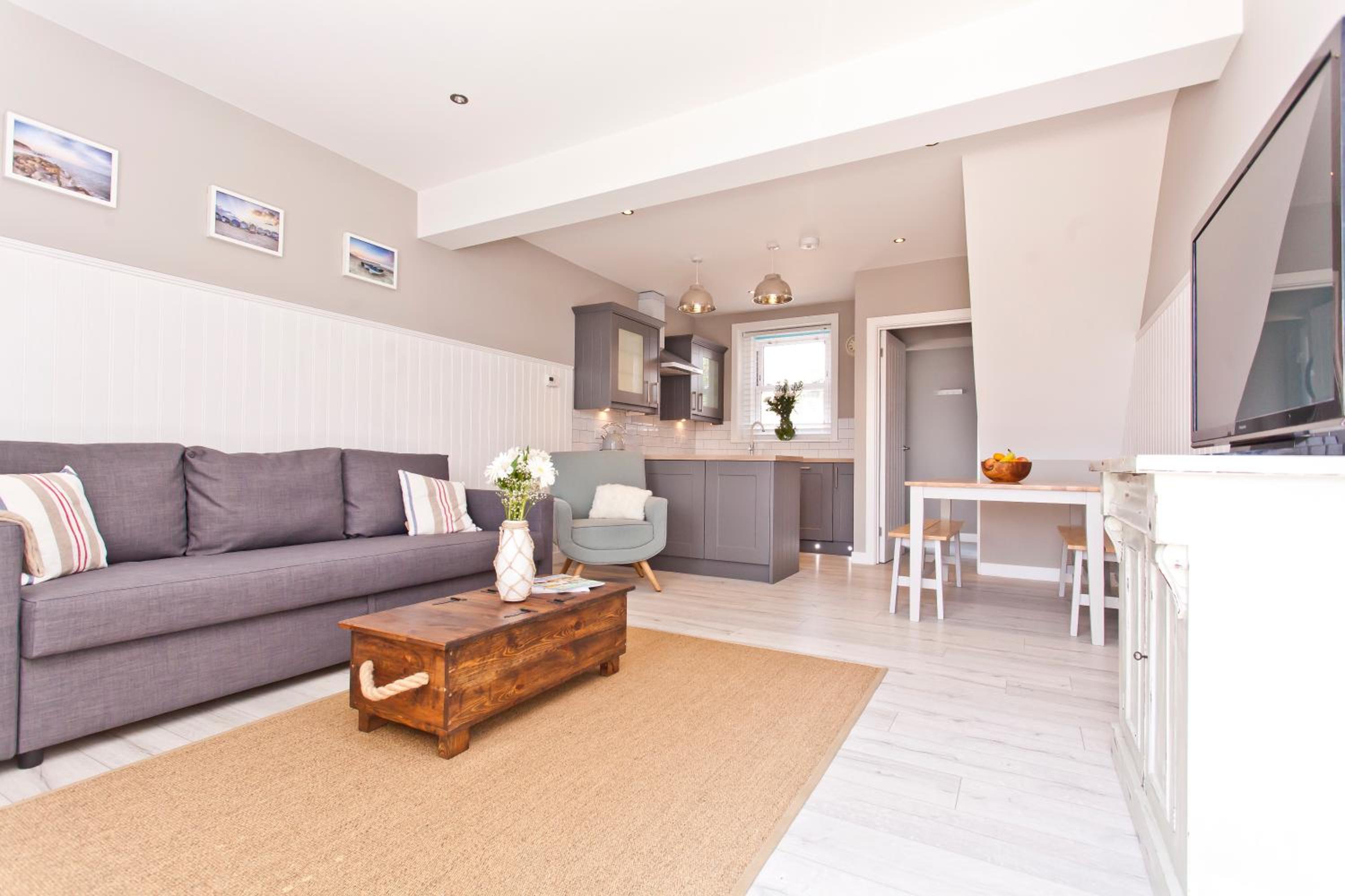Two-Bedroom House photo 1