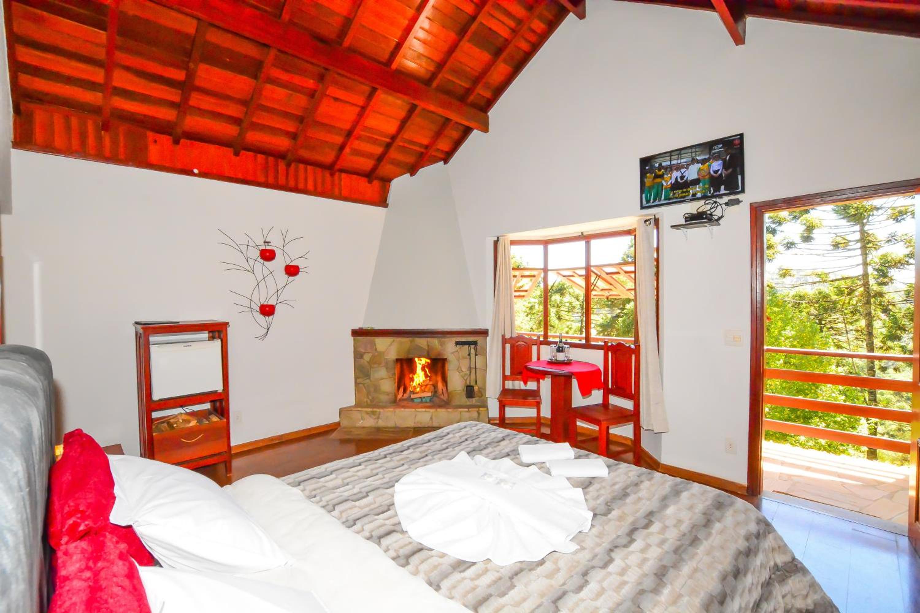 Double Room with Spa Bath - Photo 5
