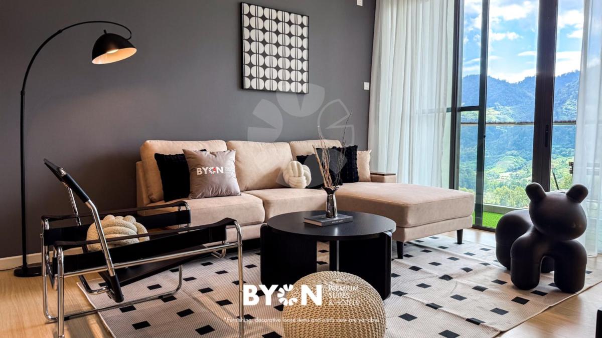 Five-Bedroom Premium Apartment