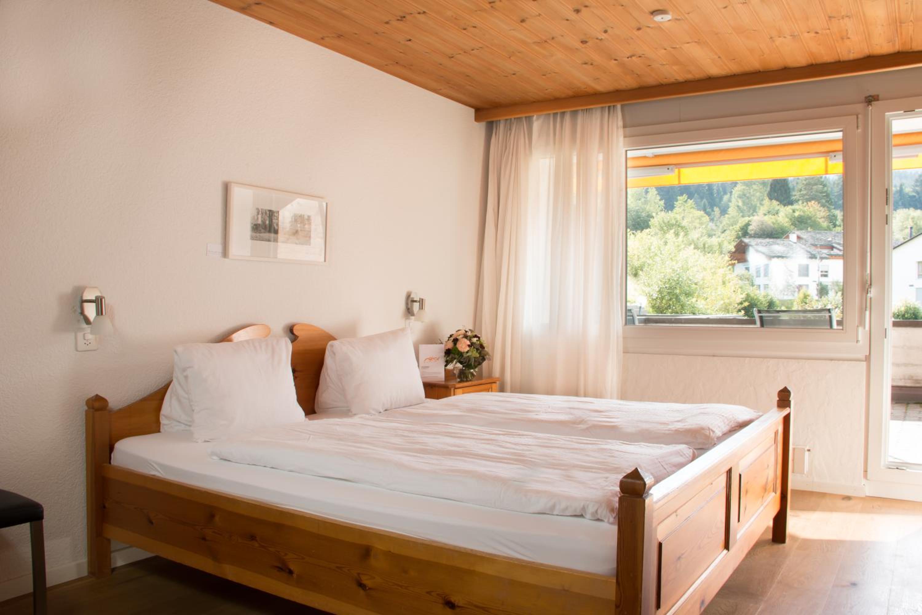 Standard Double Room - Photo 4