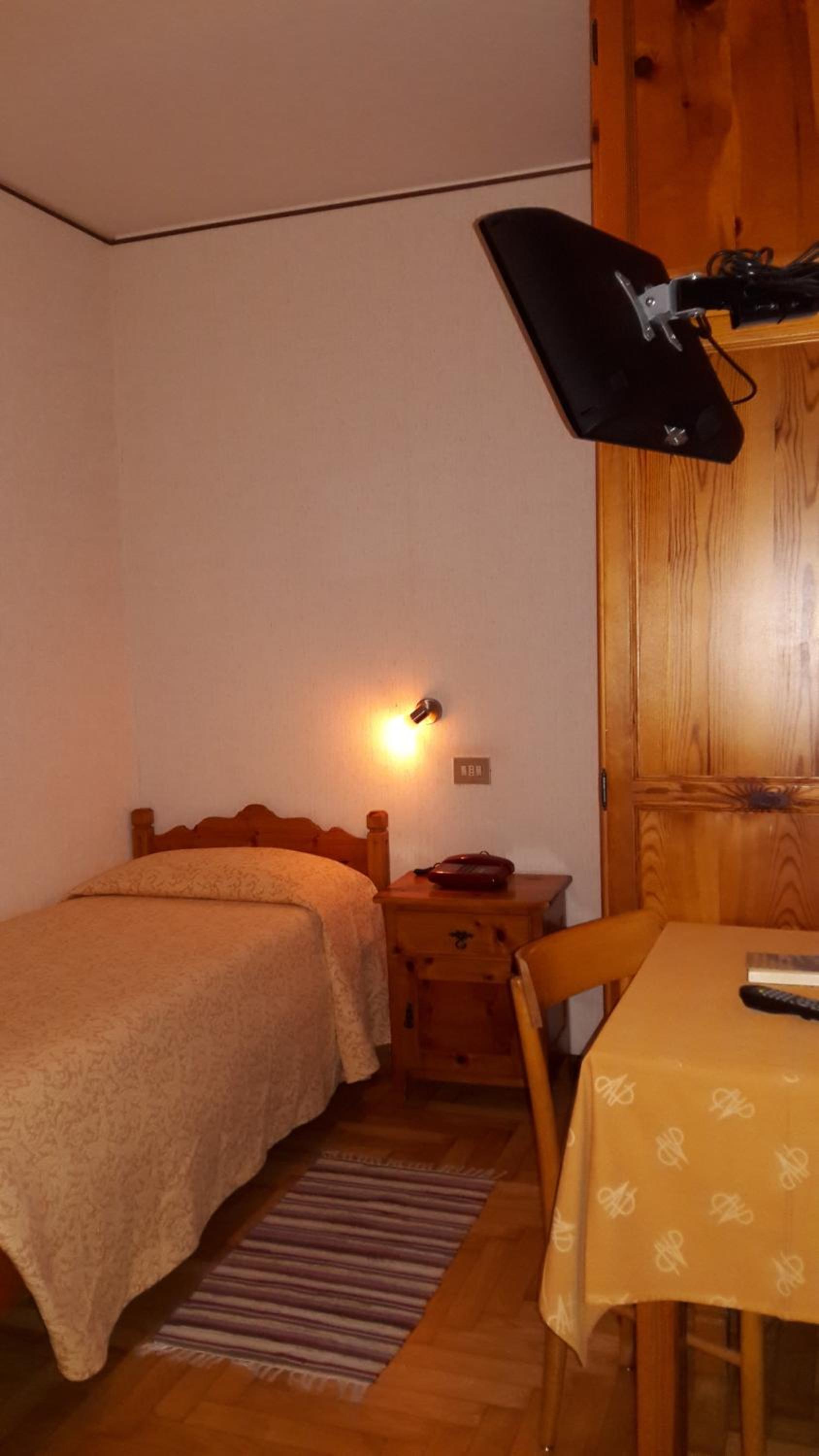 Single Room photo 1
