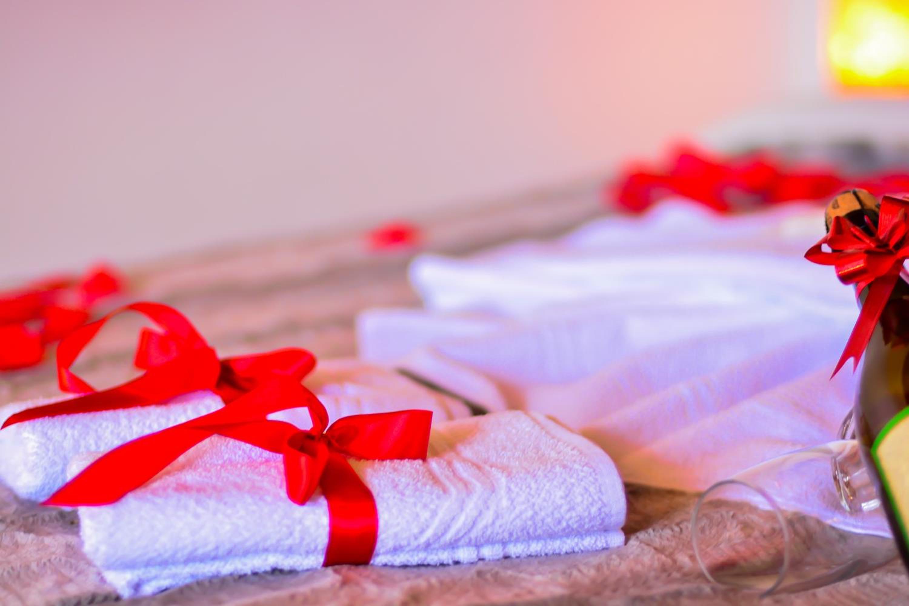 Double Room with Spa Bath - Photo 22