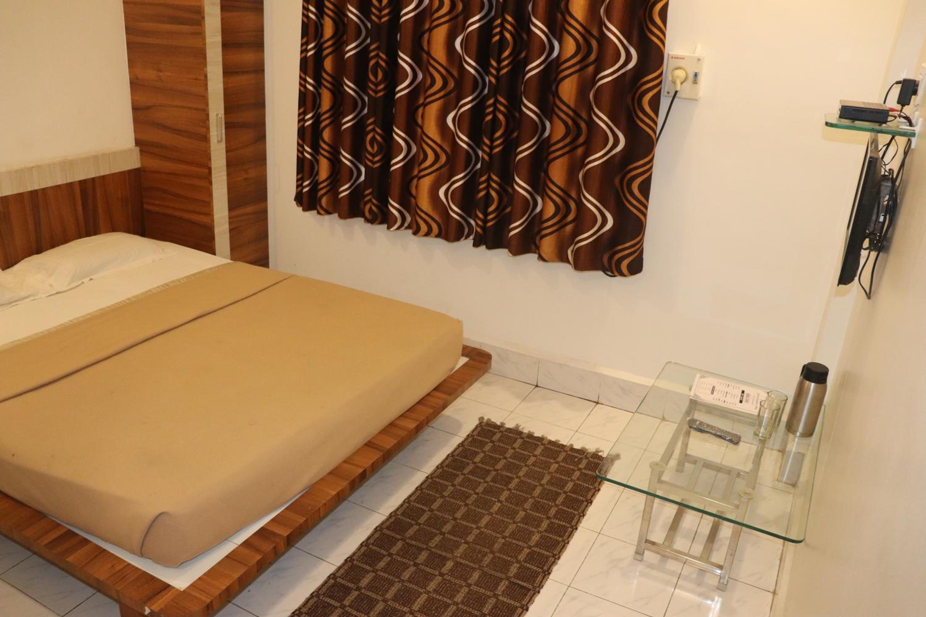 Standard Double or Twin Room photo 1