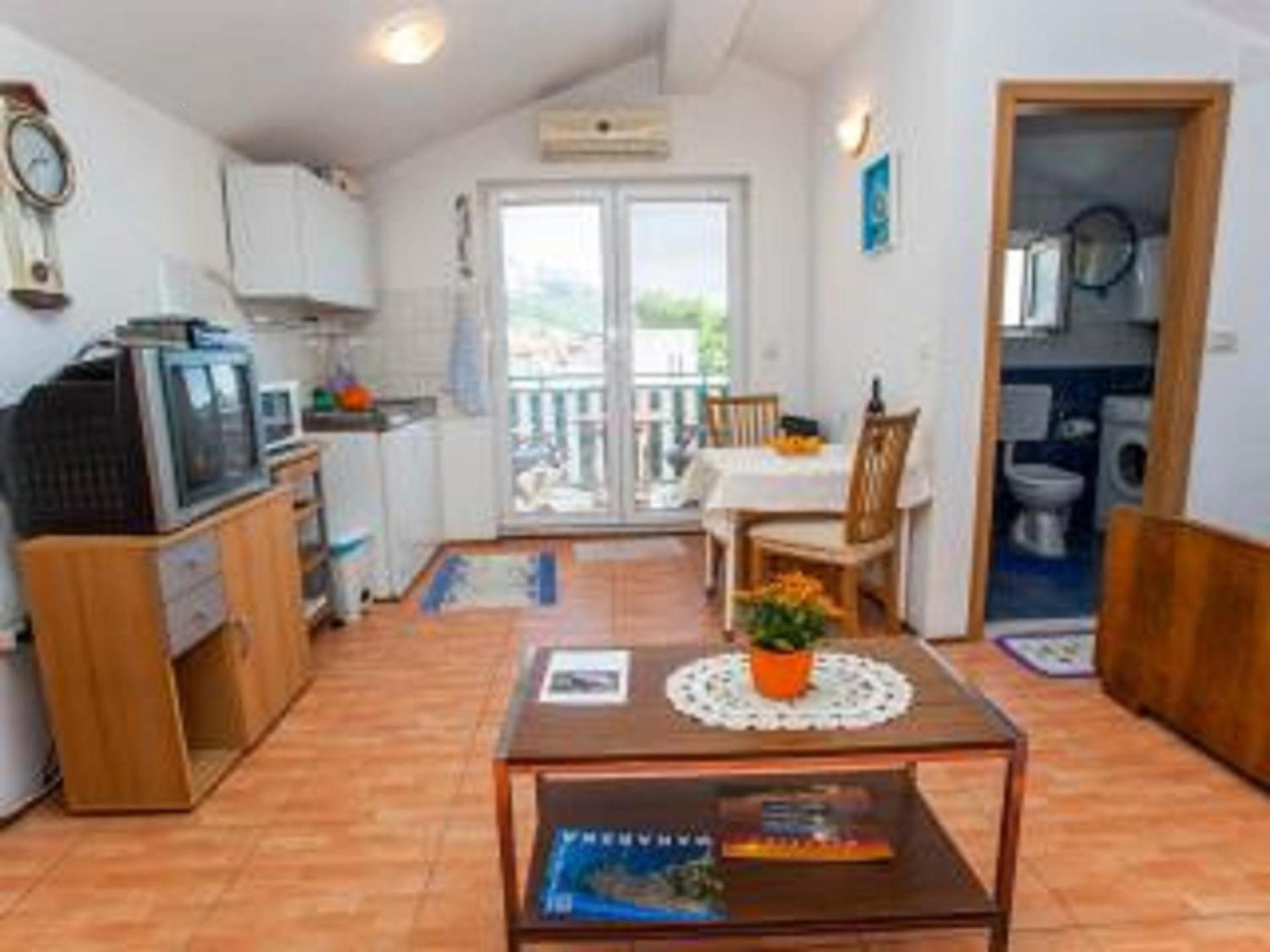 Studio Apartment with Sea View