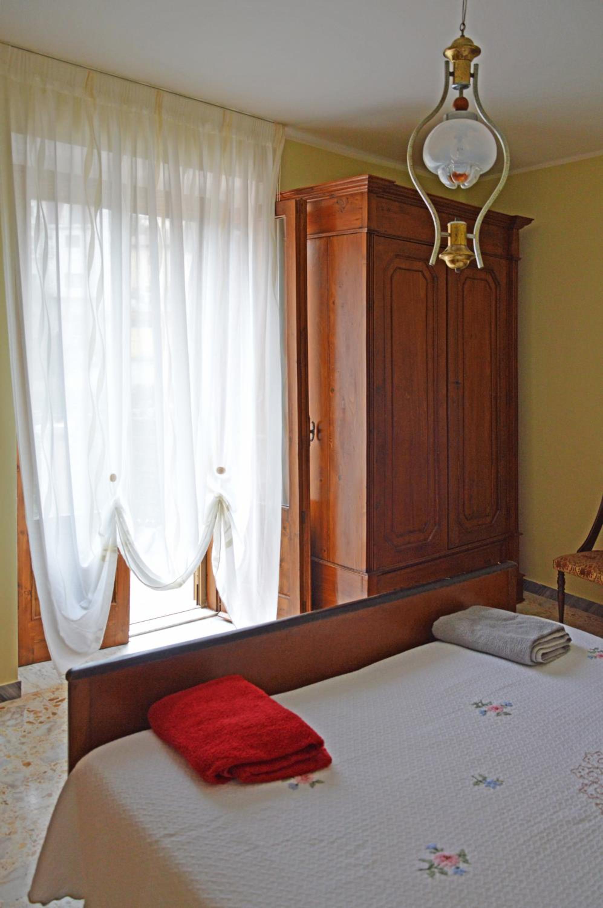 Three-Bedroom House - Photo 18