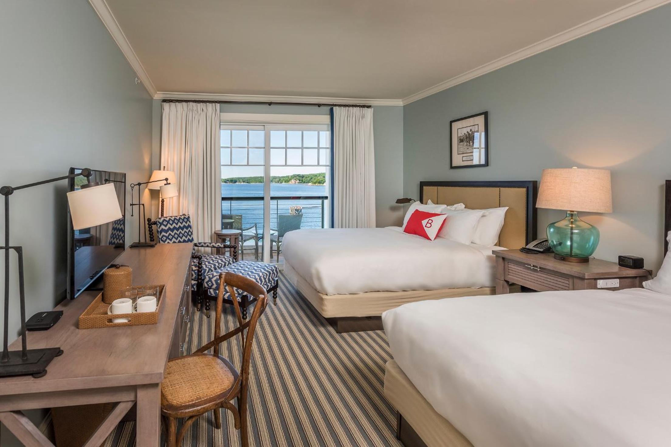 Ocean Front Room with Two Queen Beds and Balcony photo 3