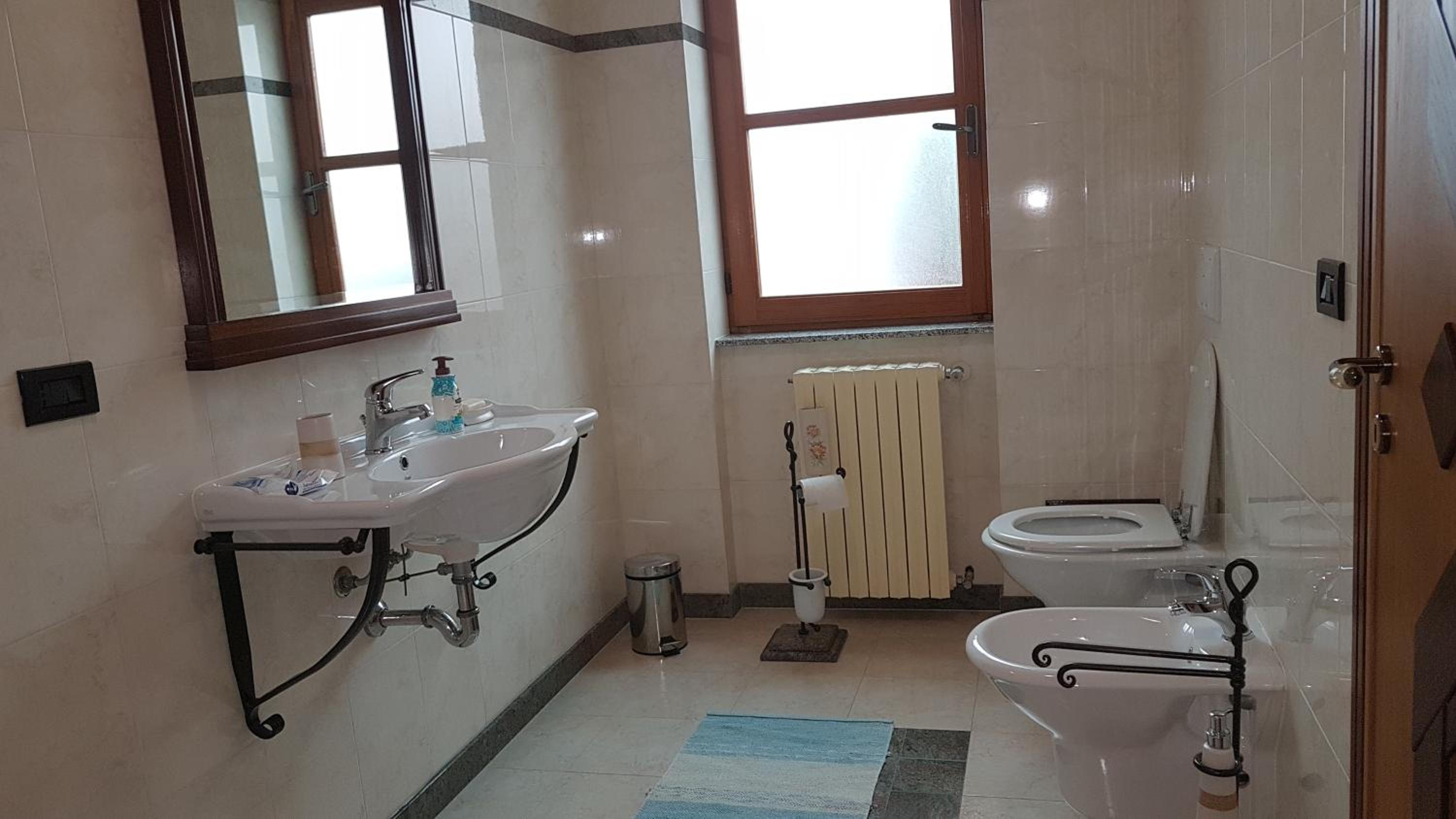 Double or Twin Room with Balcony photo 3