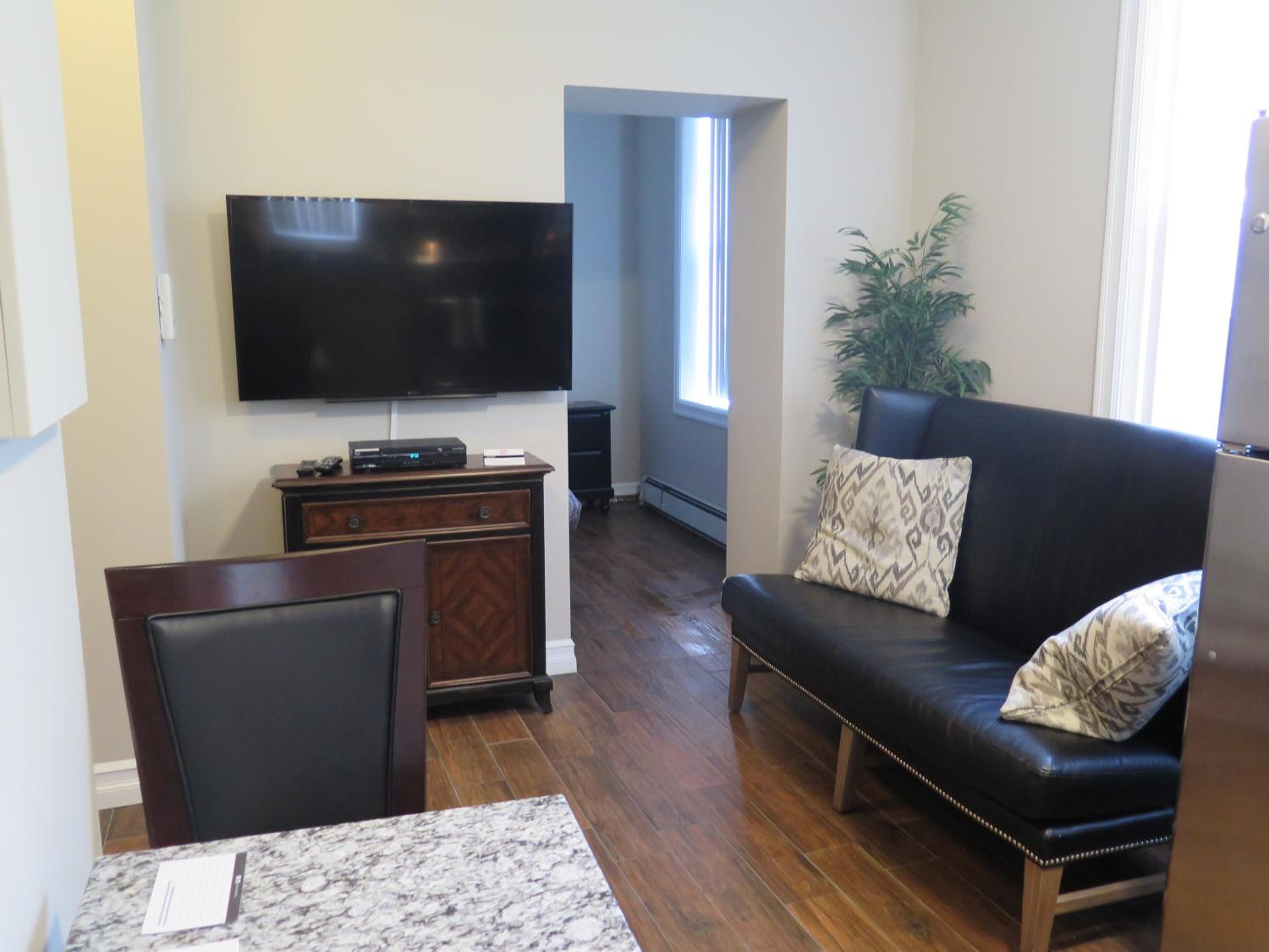Double Suite