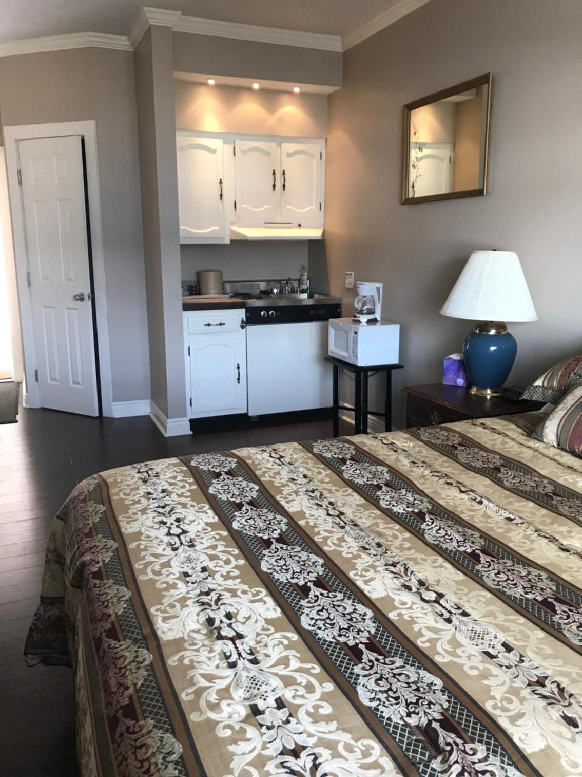 Double Room with Lake View photo 1