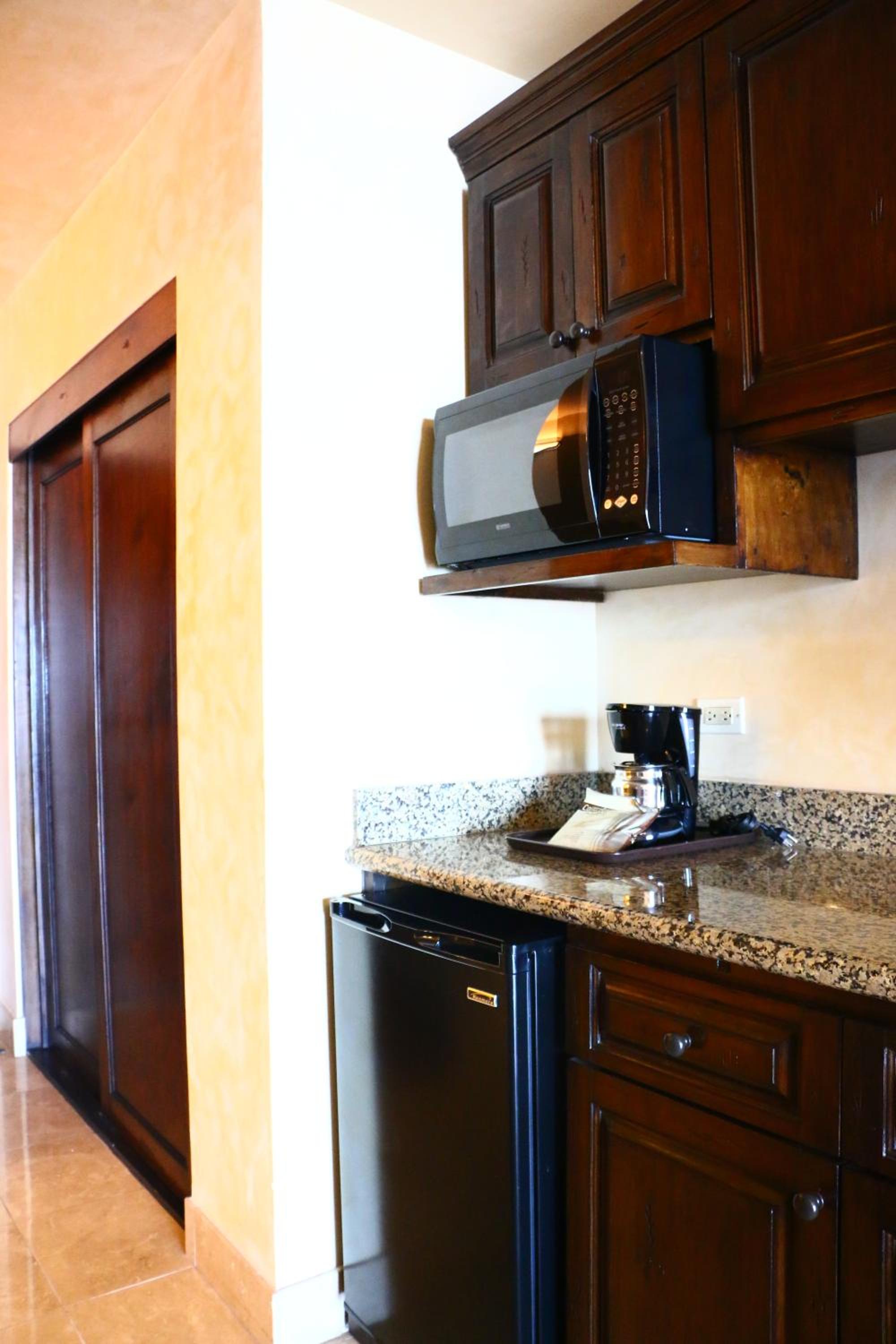 Superior Suite with Ocean View photo 3