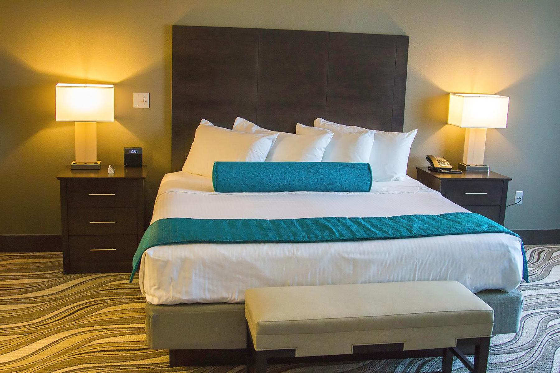Deluxe King Room