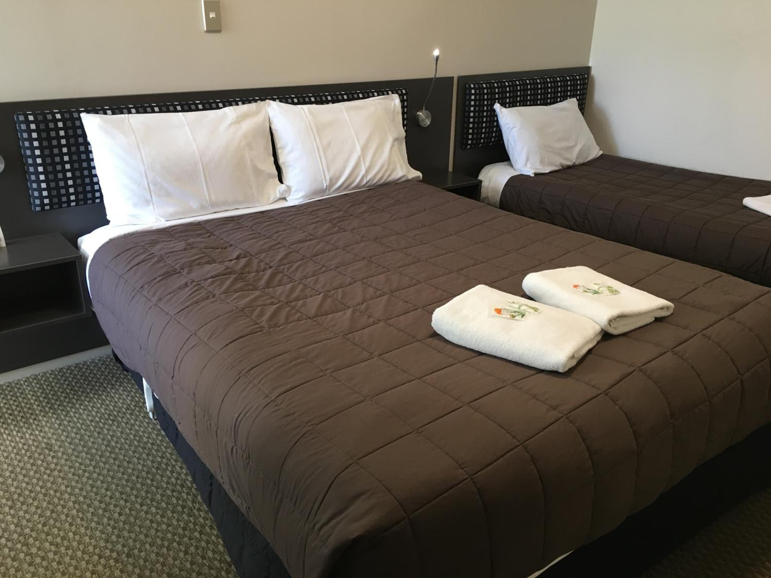Standard Twin Room photo 3