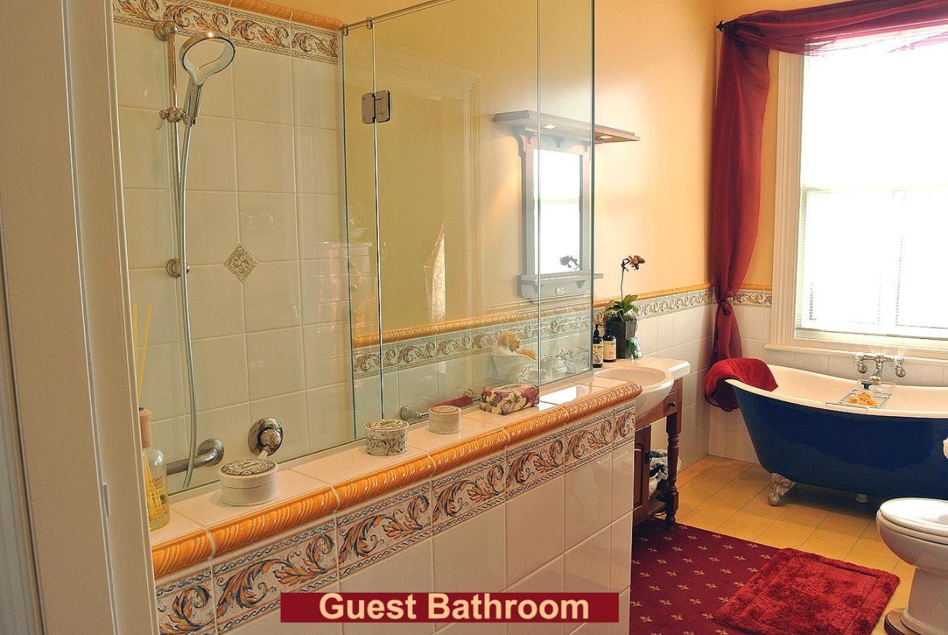Two-Bedroom Suite - Photo 5