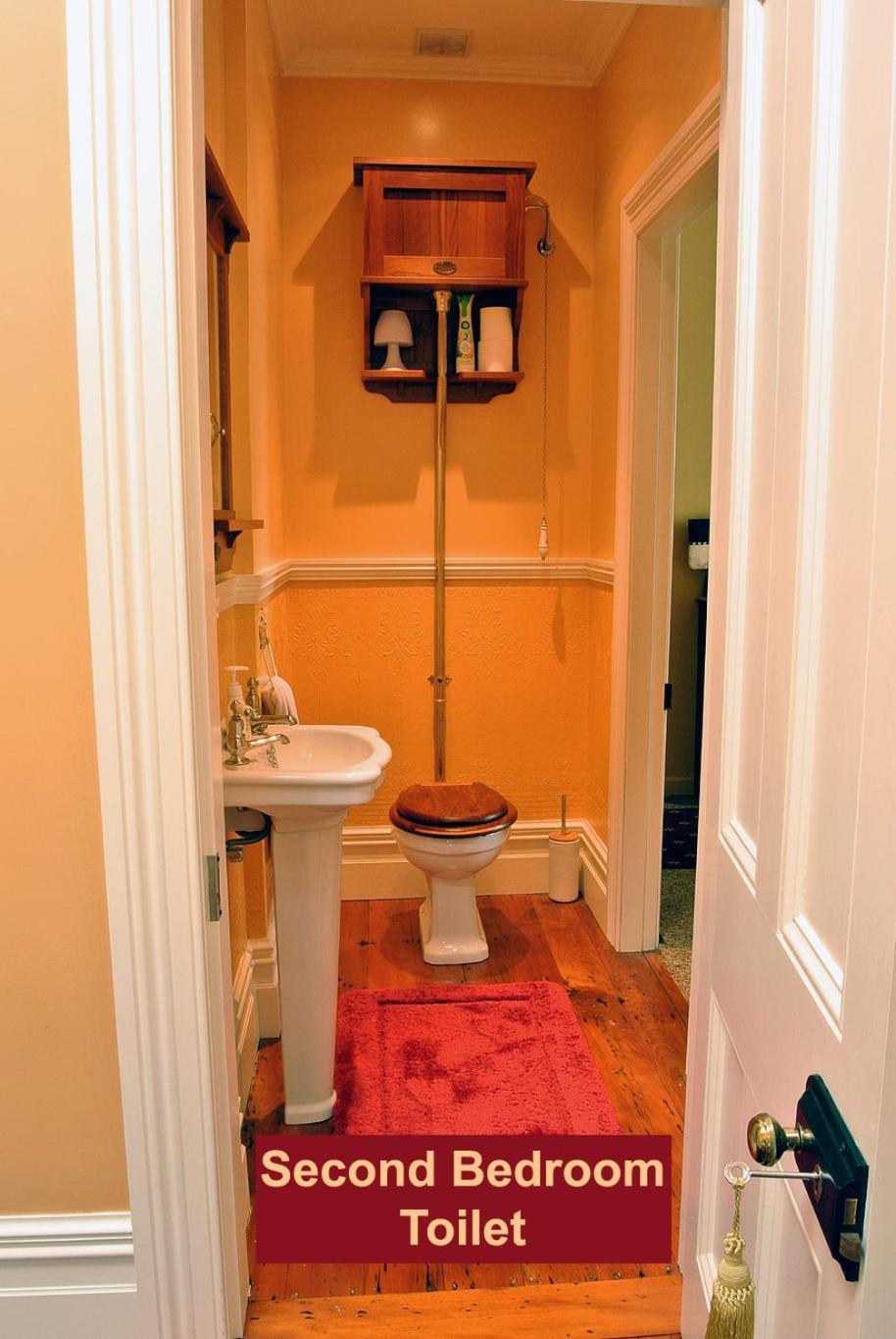 Two-Bedroom Suite - Photo 4