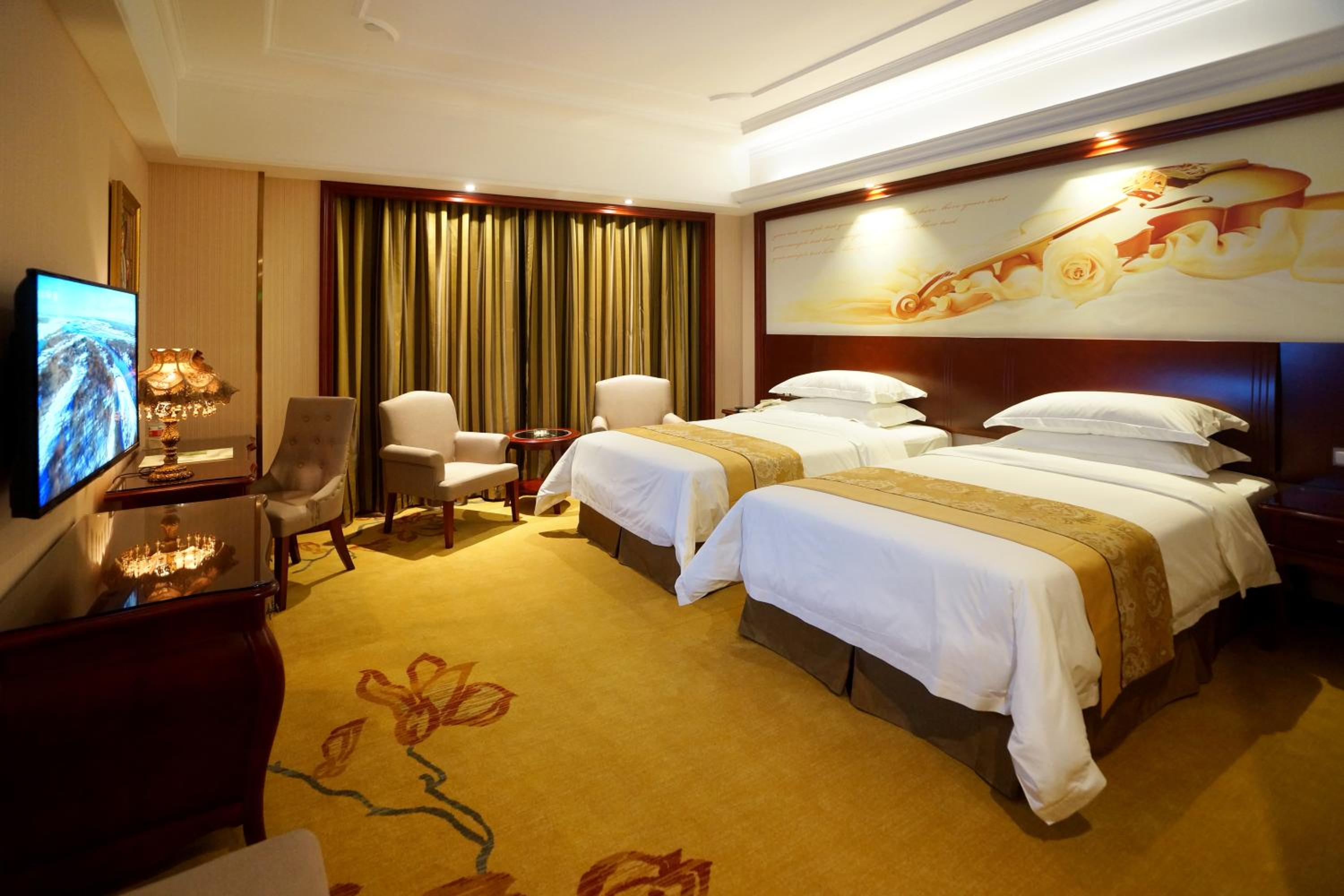 Deluxe Family Room
