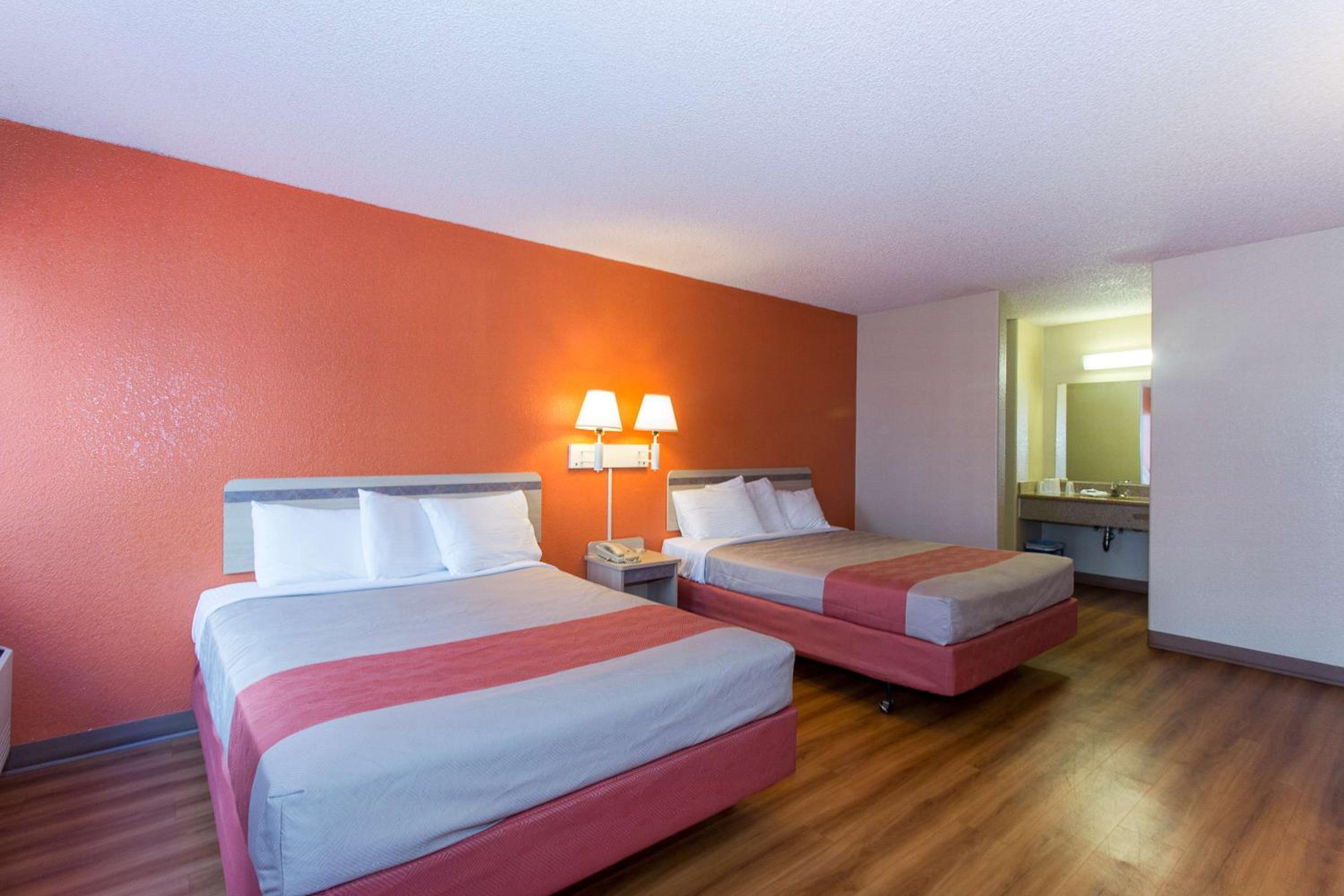 Double or Twin Room - Disability Access - Photo 1