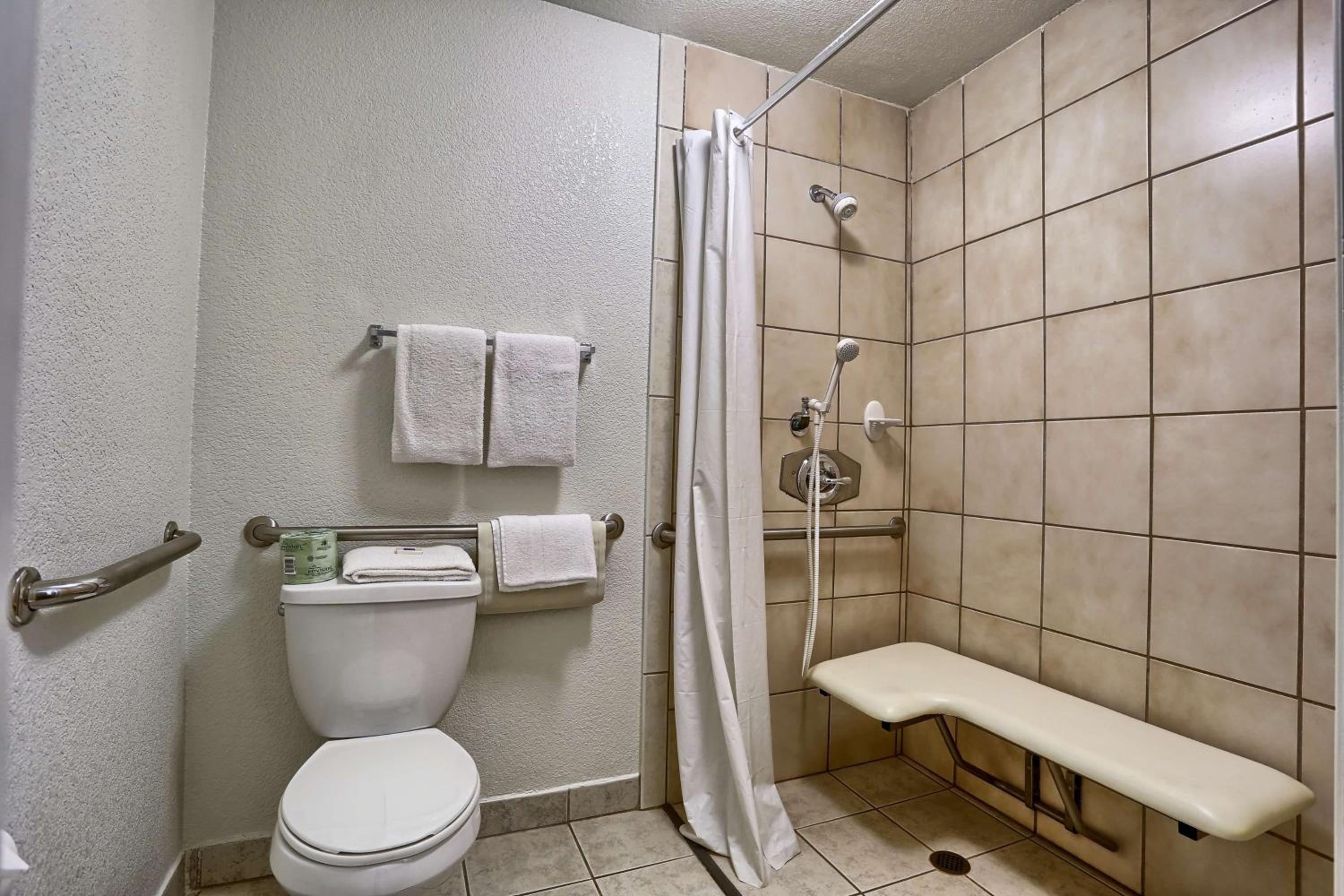 Double or Twin Room - Disability Access - Photo 2