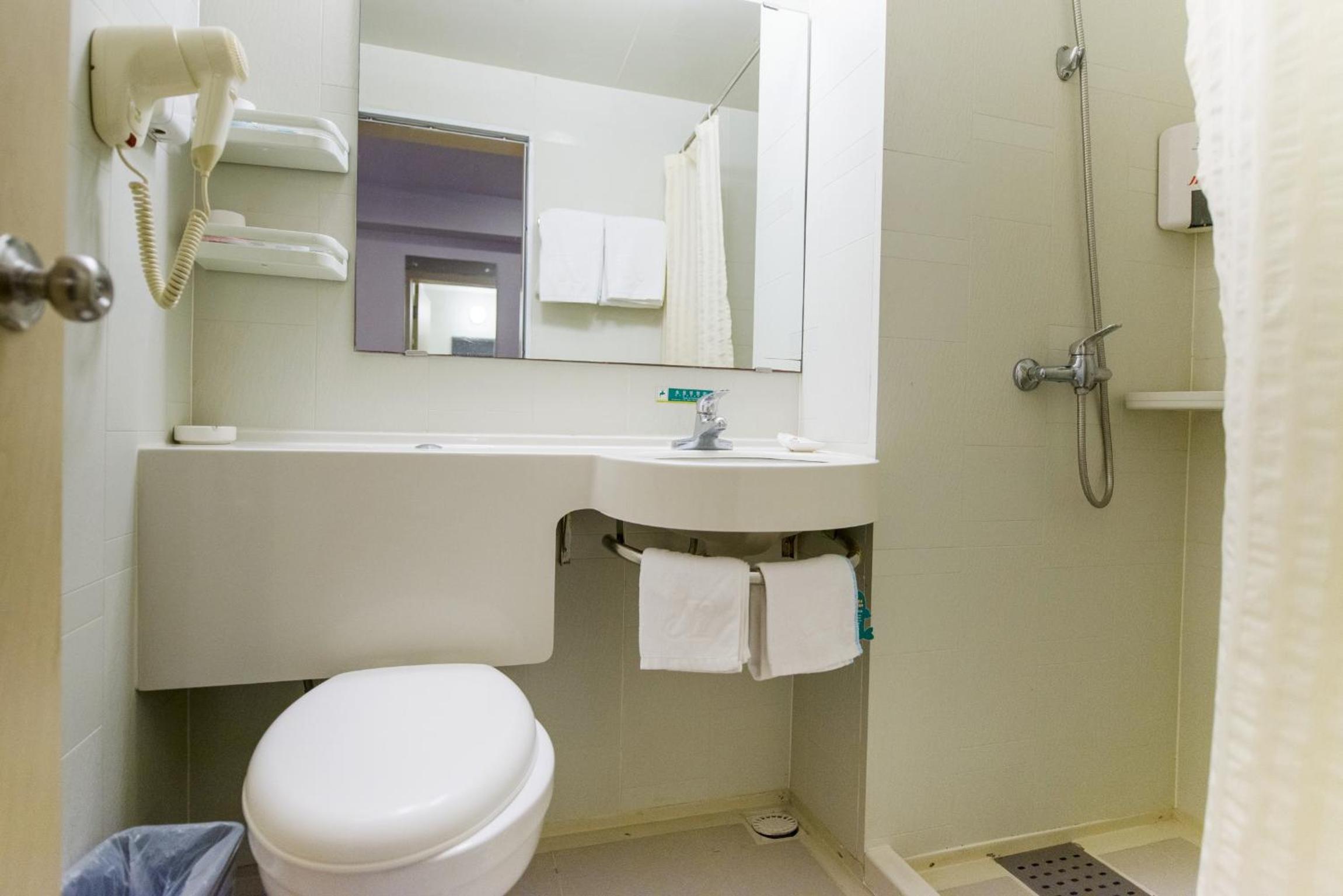Business Twin Room A