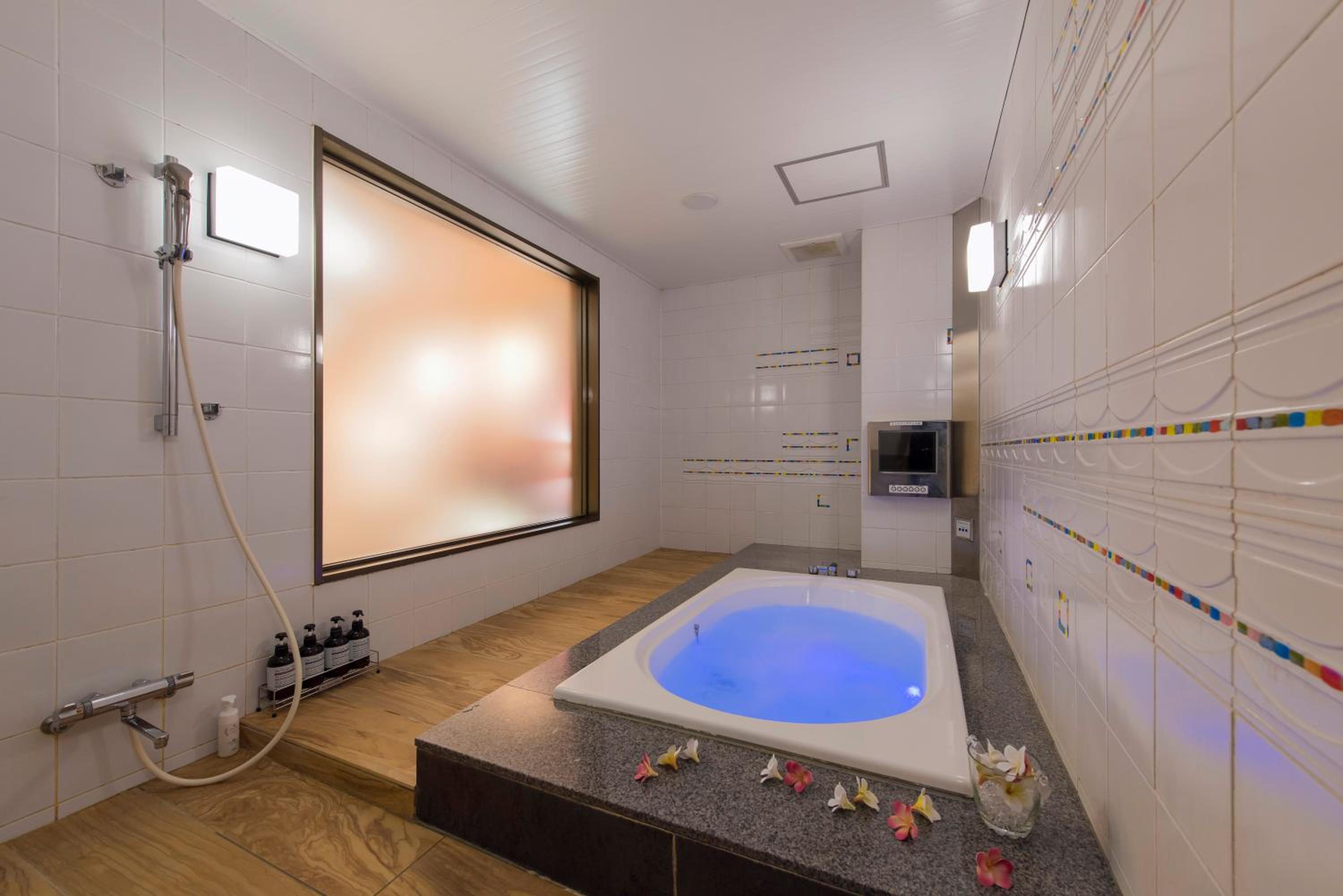 Deluxe Double Room - Non-Smoking photo 3