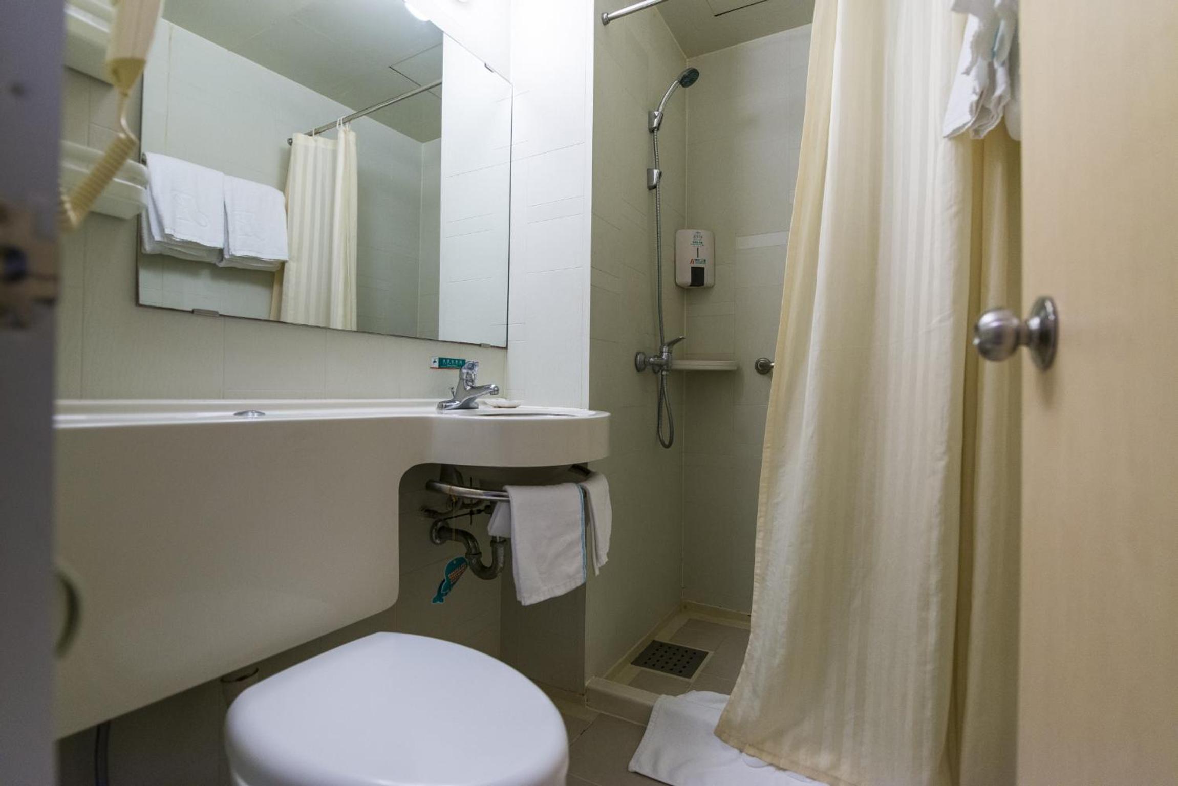 Standard Twin Room A