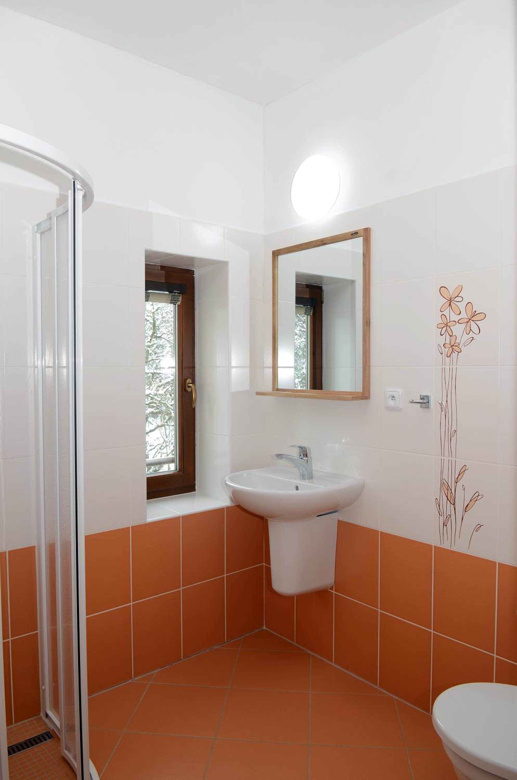 Twin Room with Private Bathroom photo 3
