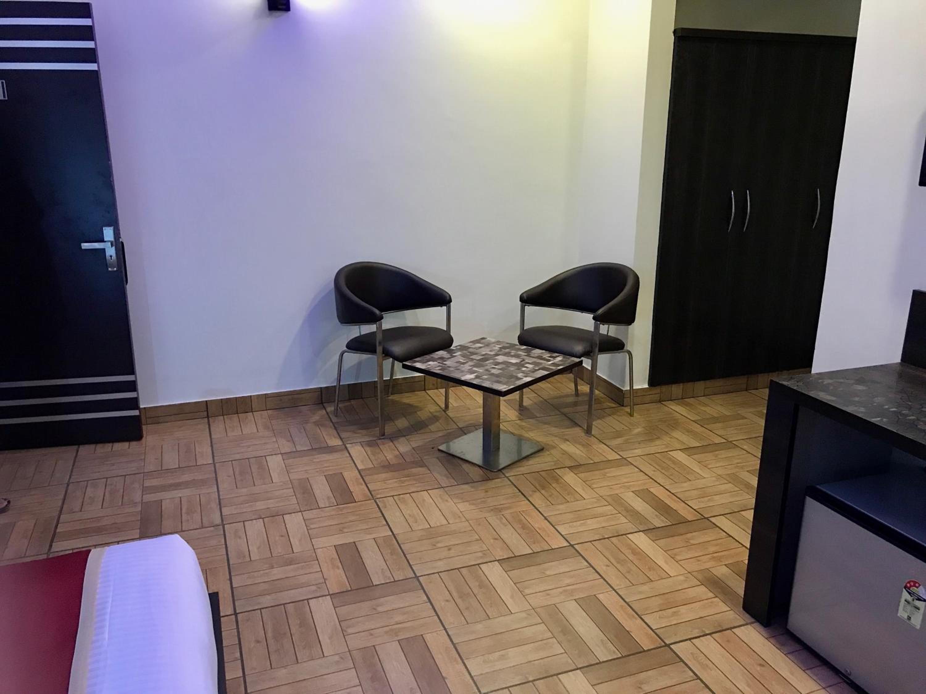 Superior King Room