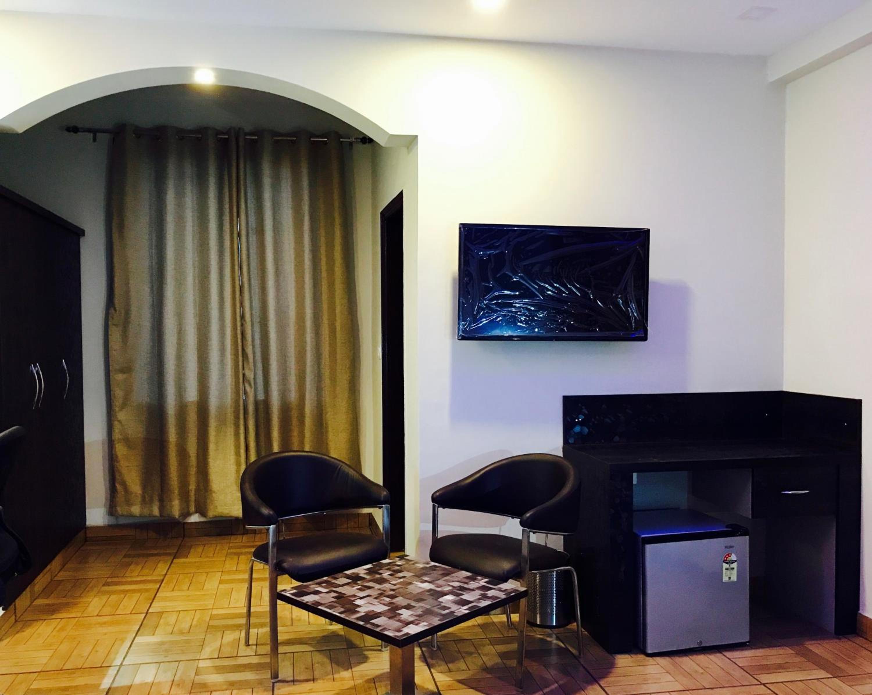 Deluxe Double Room with Extra Bed
