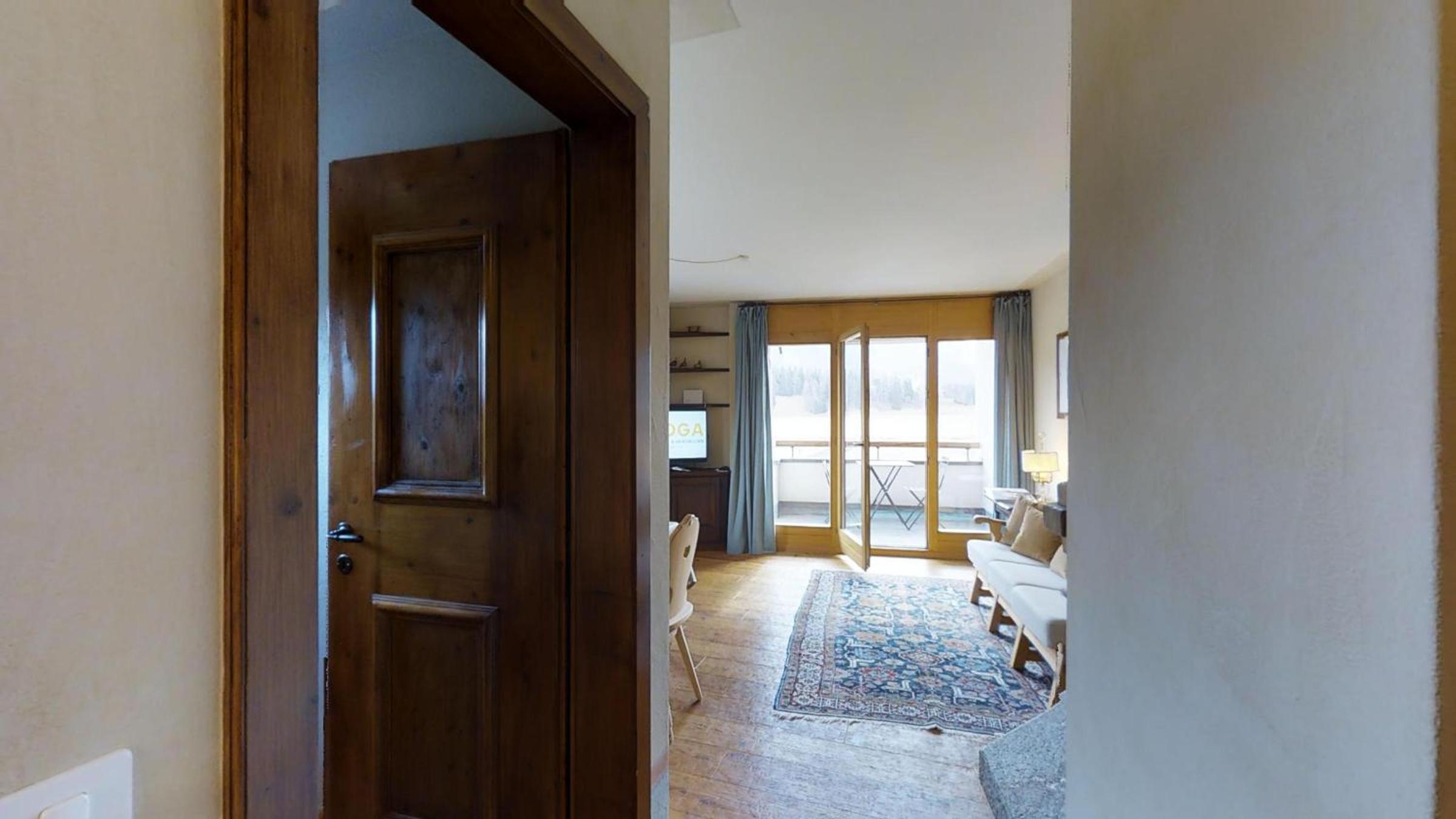 Apartment With Mountain View photo 1