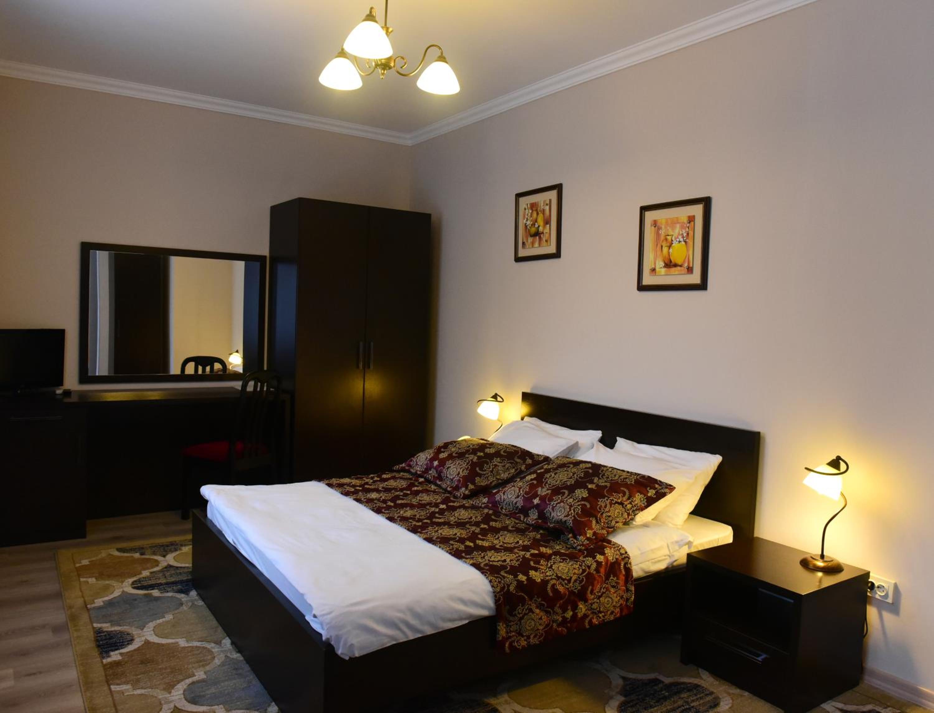 Standard King Room photo 2
