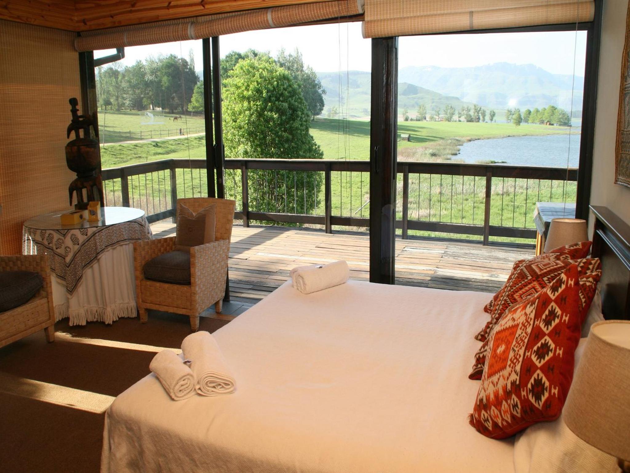 Chalet with Lake View - Bushman Chalet photo 3