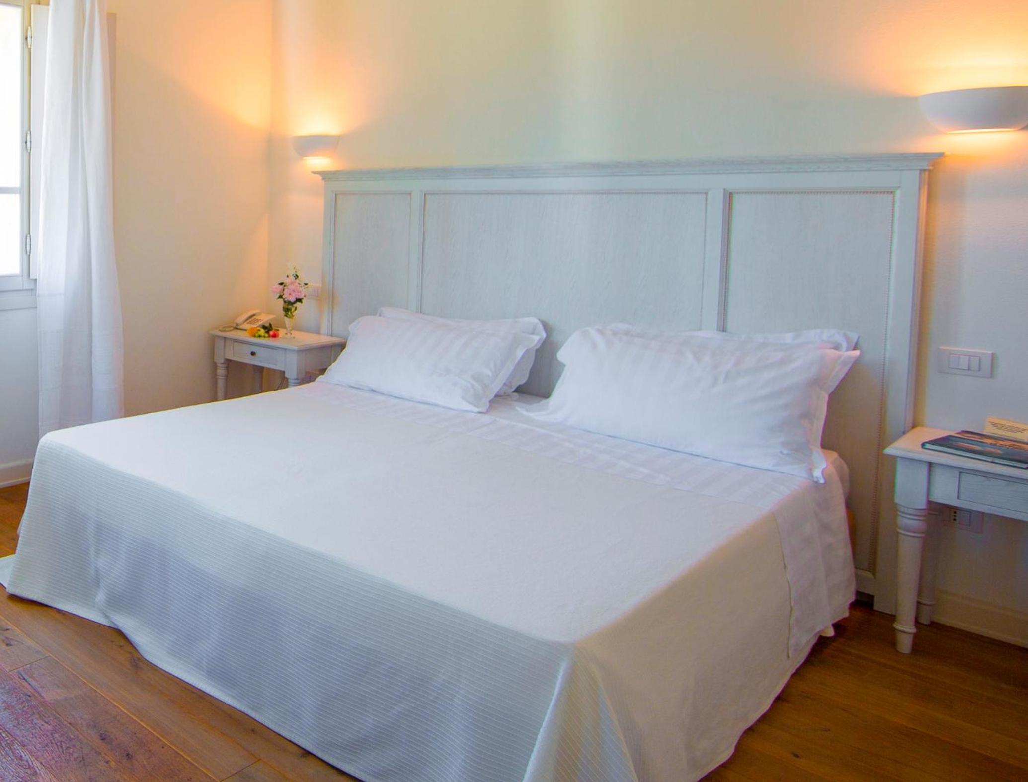 Double or Twin Room - Photo 1
