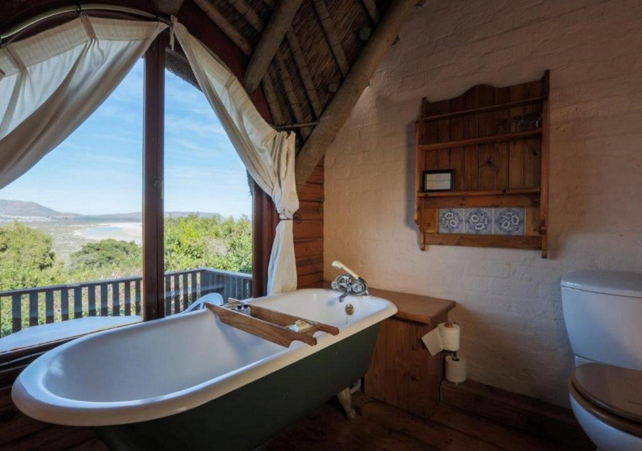 Double Room With Balcony And Sea View photo 3
