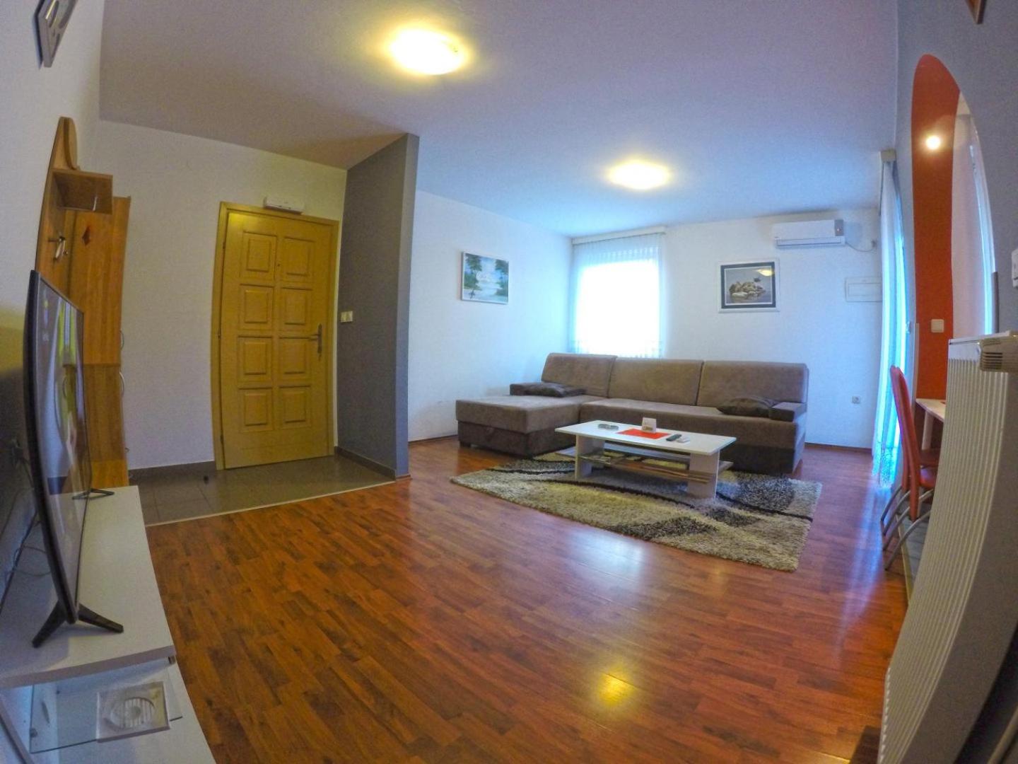 One-Bedroom Apartment - Photo 16