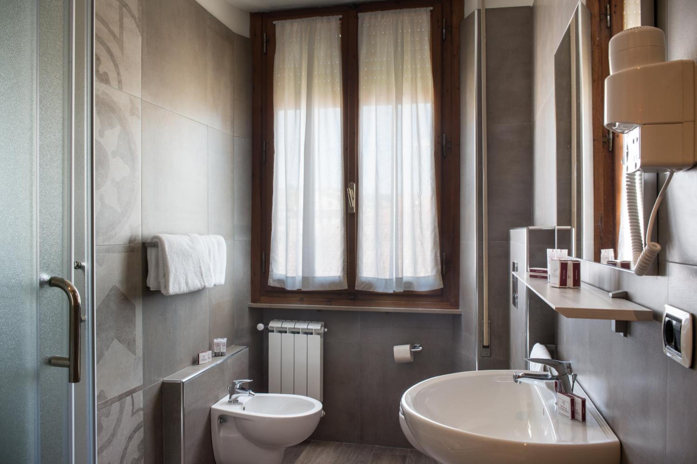 Superior Double Room - Photo 14