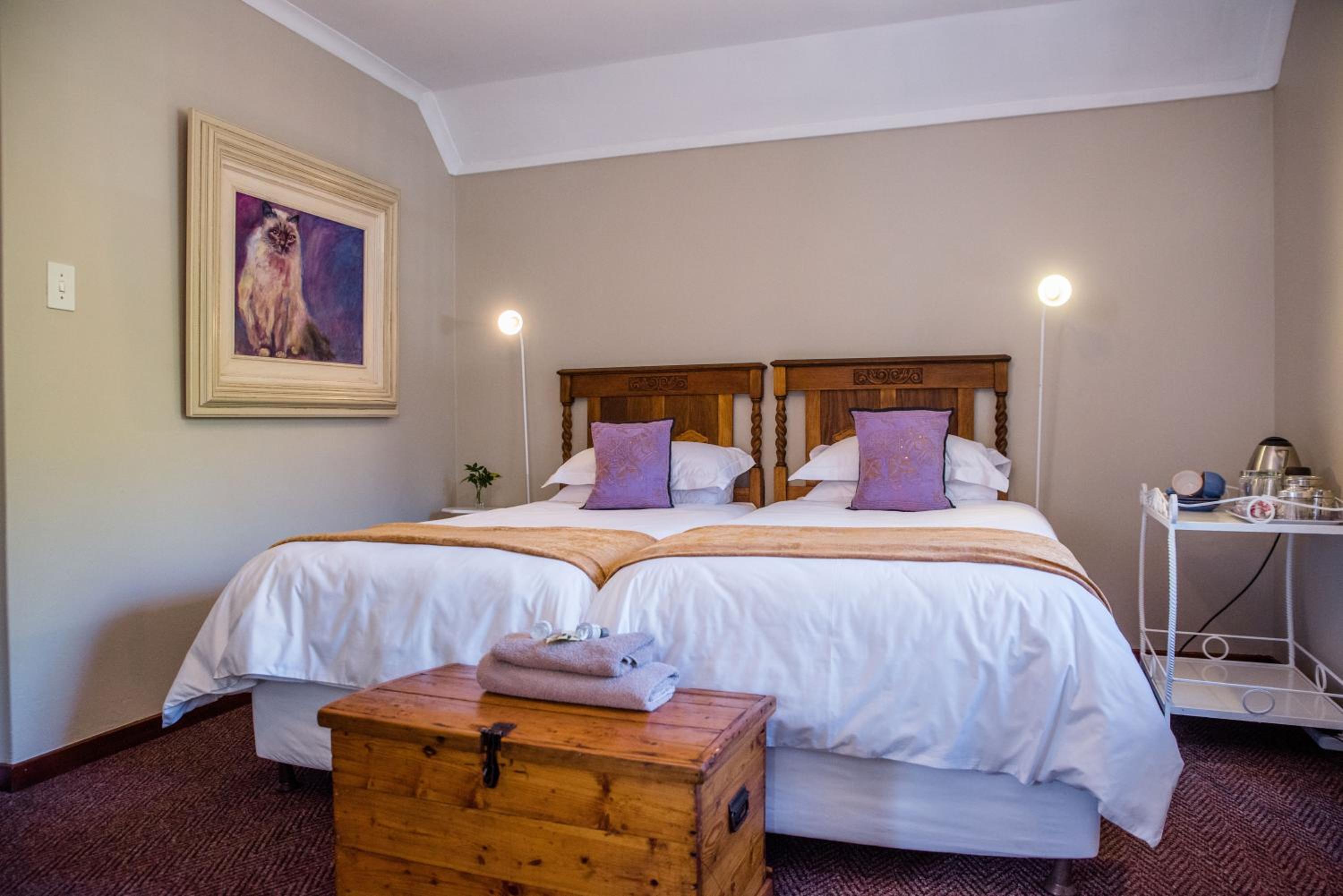 Twin Room with Extra Bed photo 3