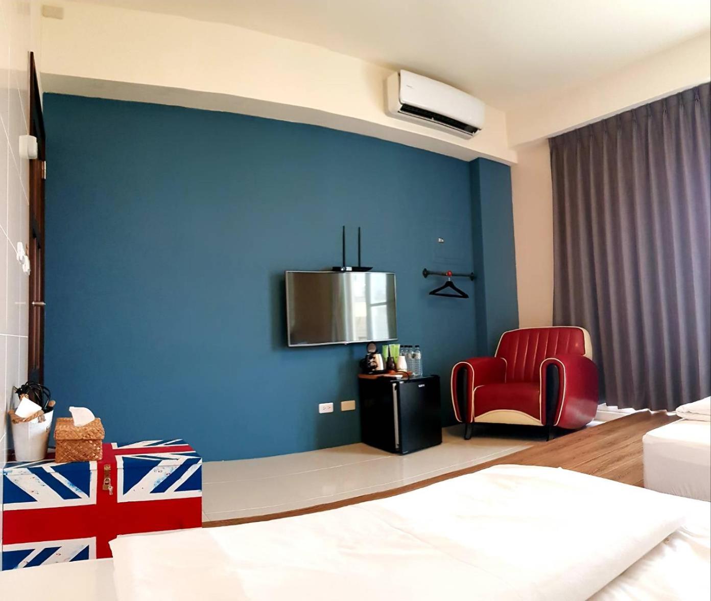 Quadruple Room with Balcony photo 3
