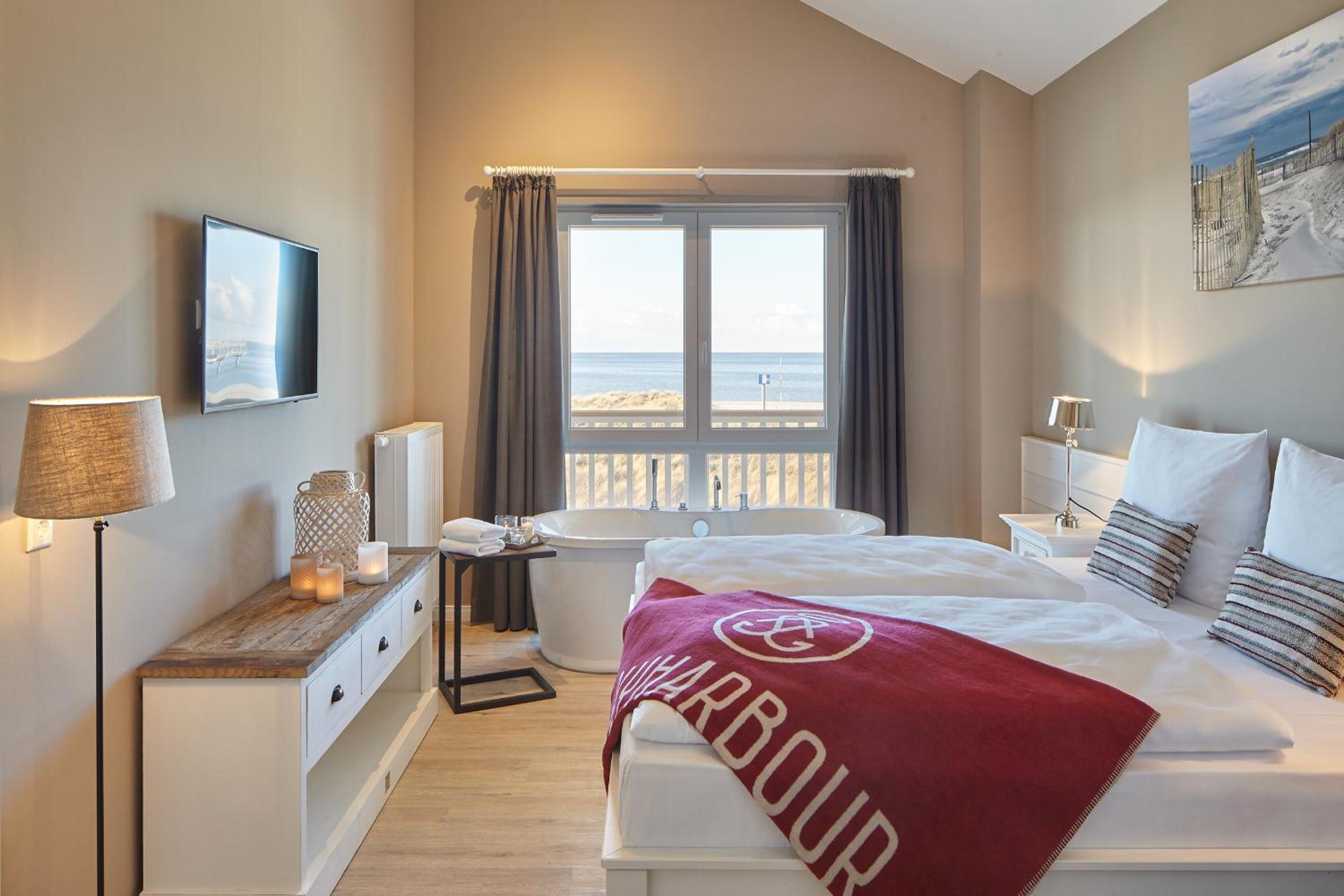 2-Bedroom Apartment mit Meerblick und Badewanne photo 1