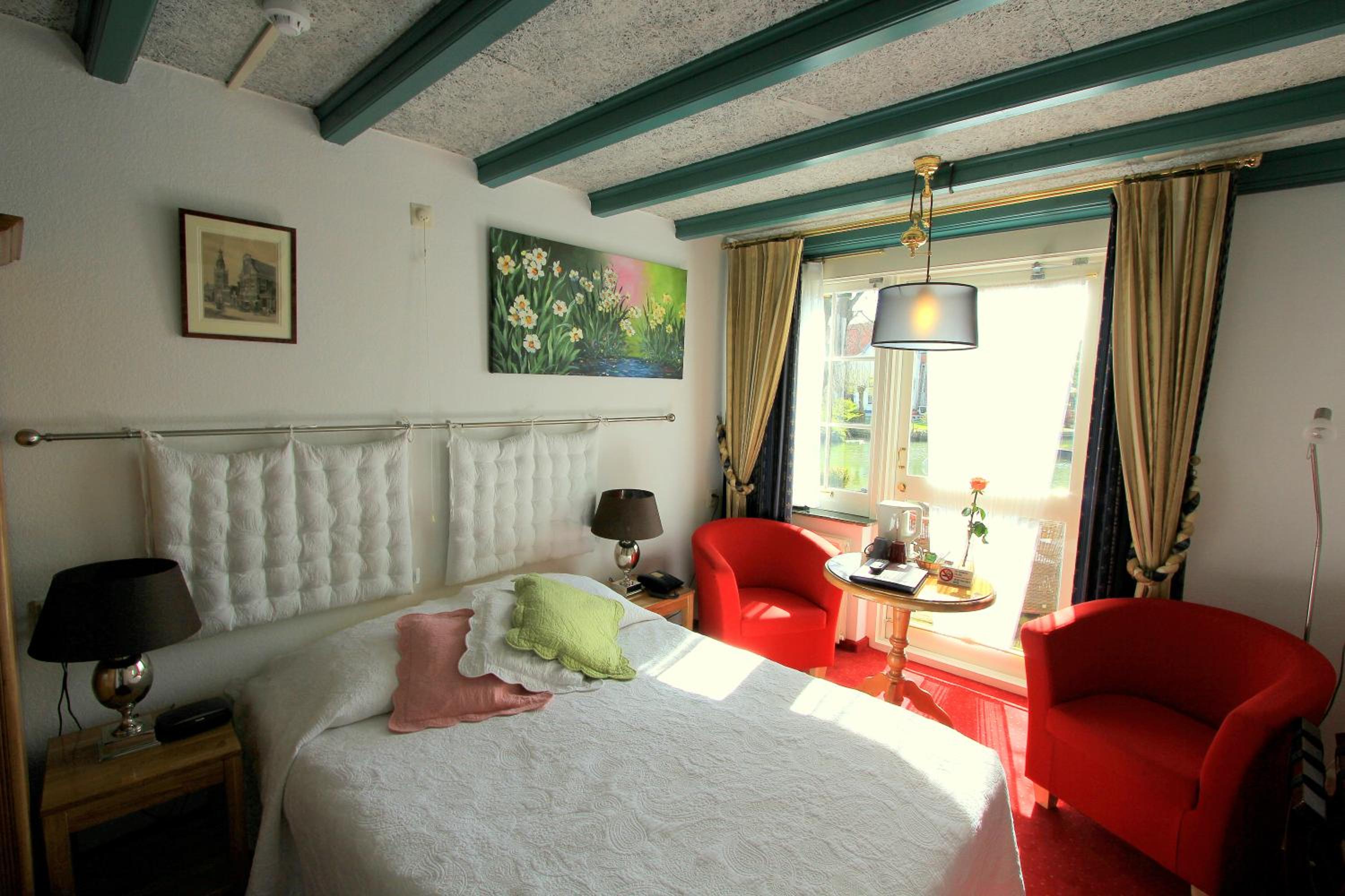 Double Room with Shower photo 3