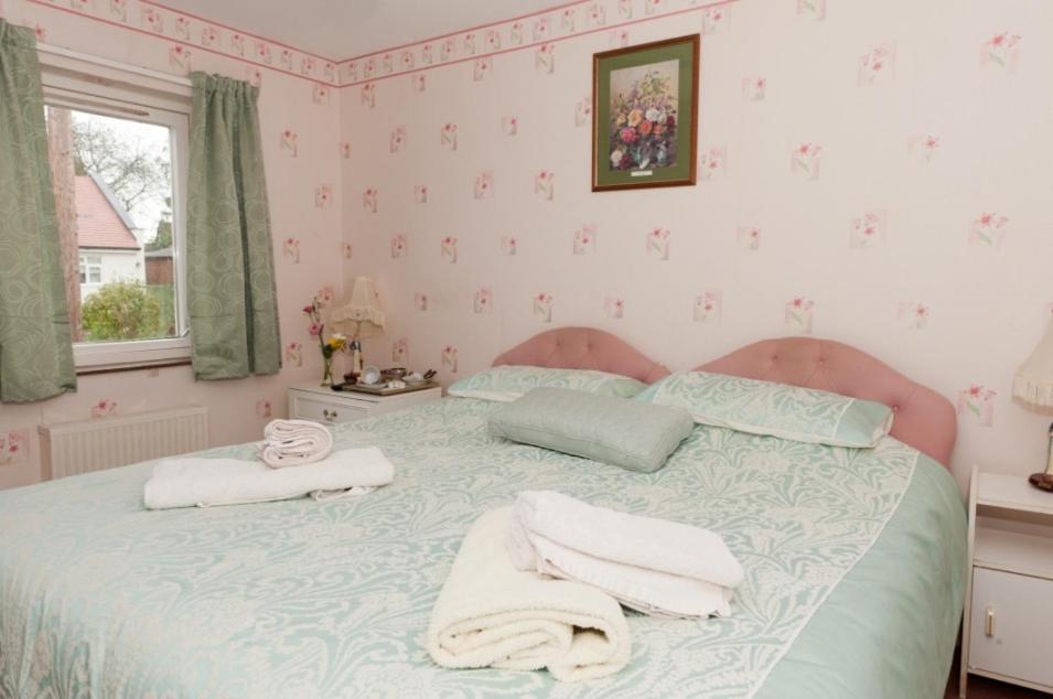 Deluxe Double Room with Shower - Photo 2