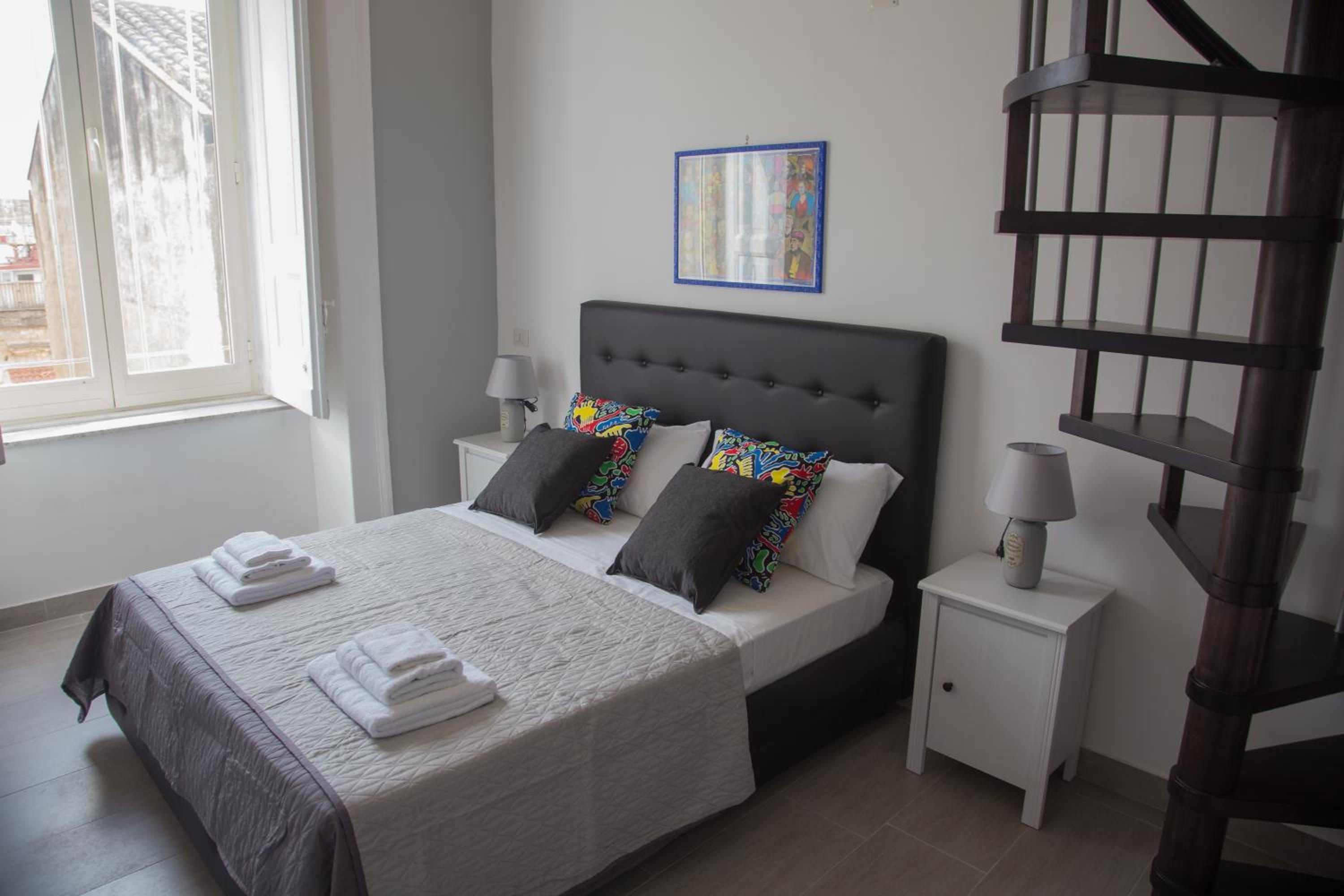 Deluxe Room (2 Adults + 1 Child)