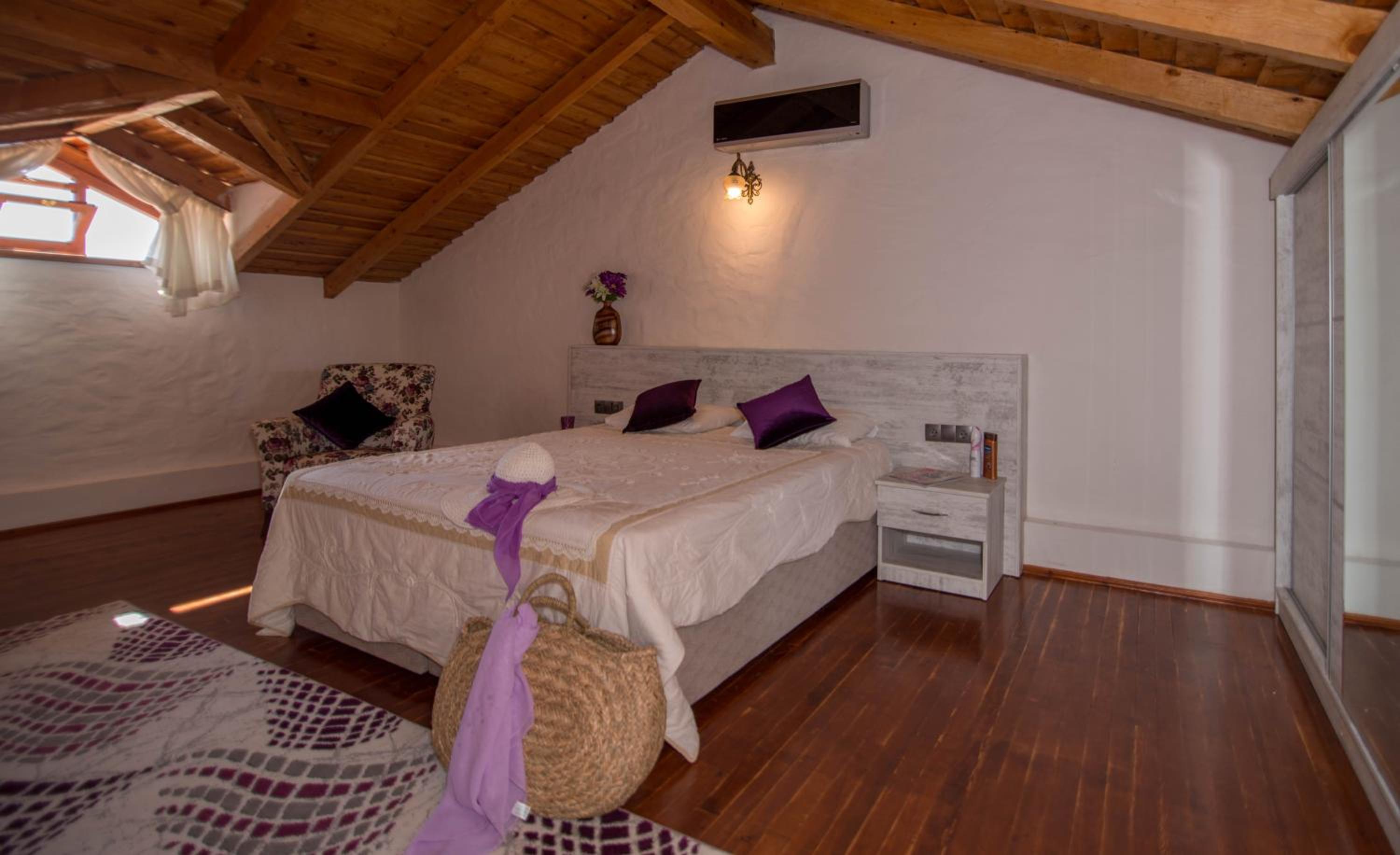 Villa With Private Pool photo 3