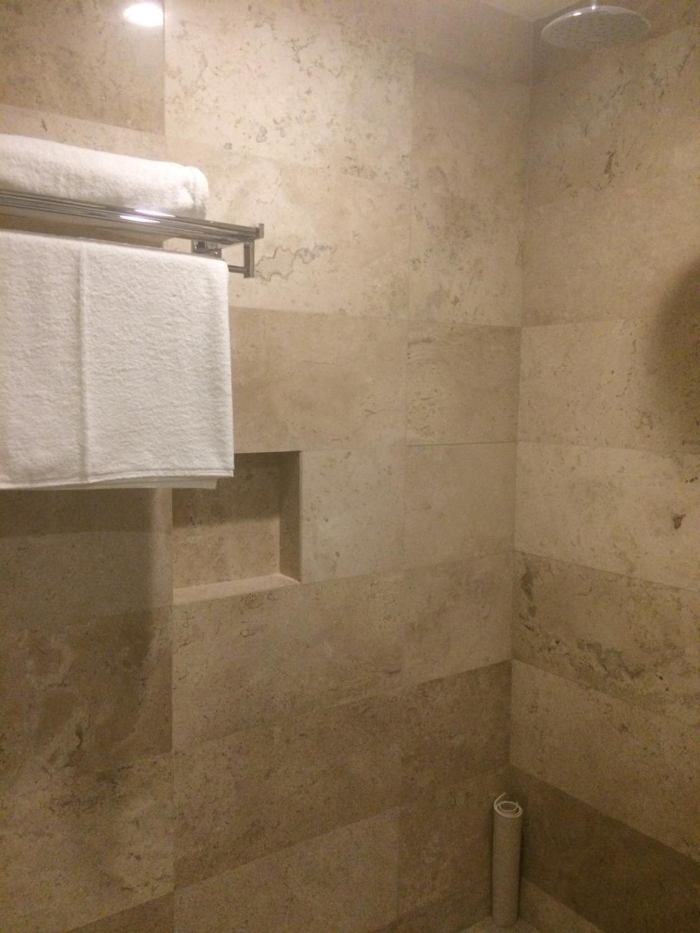 Deluxe King Room photo 3
