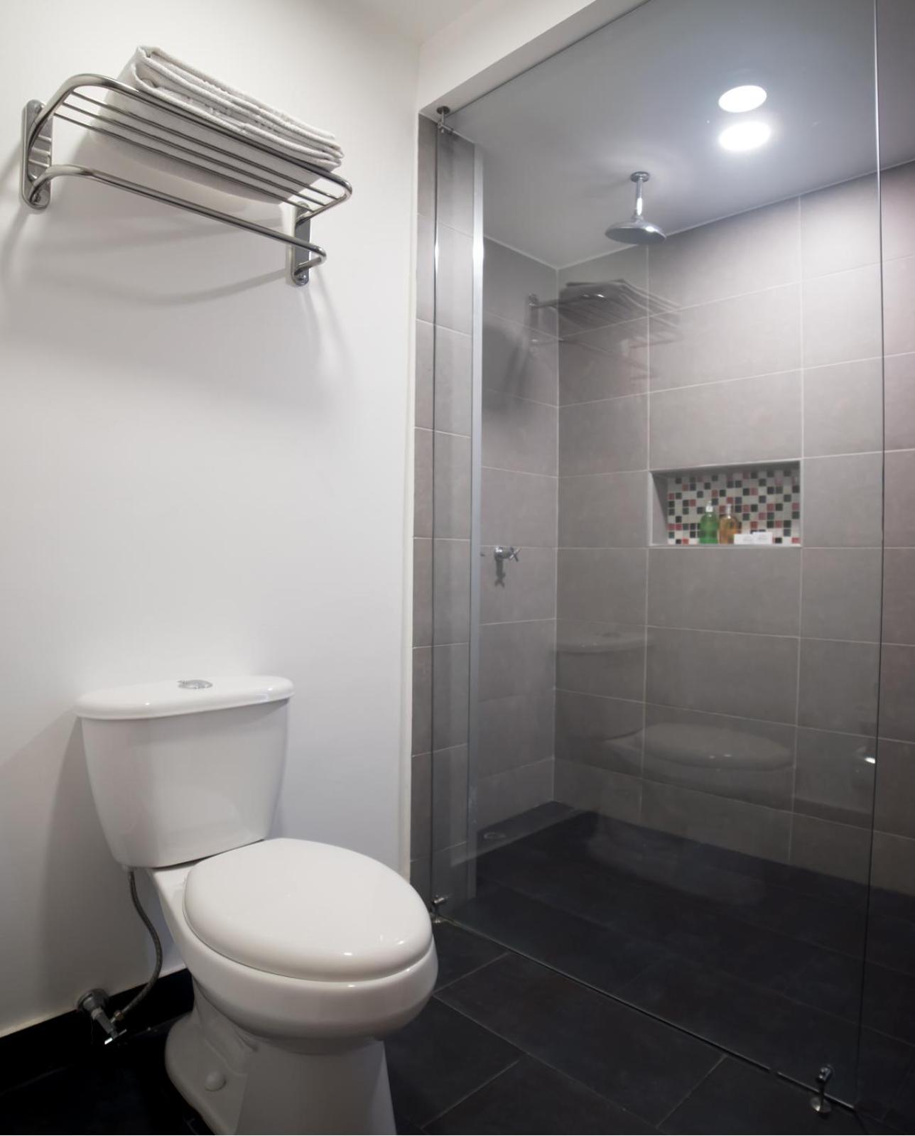Premier Twin Room - Photo 3
