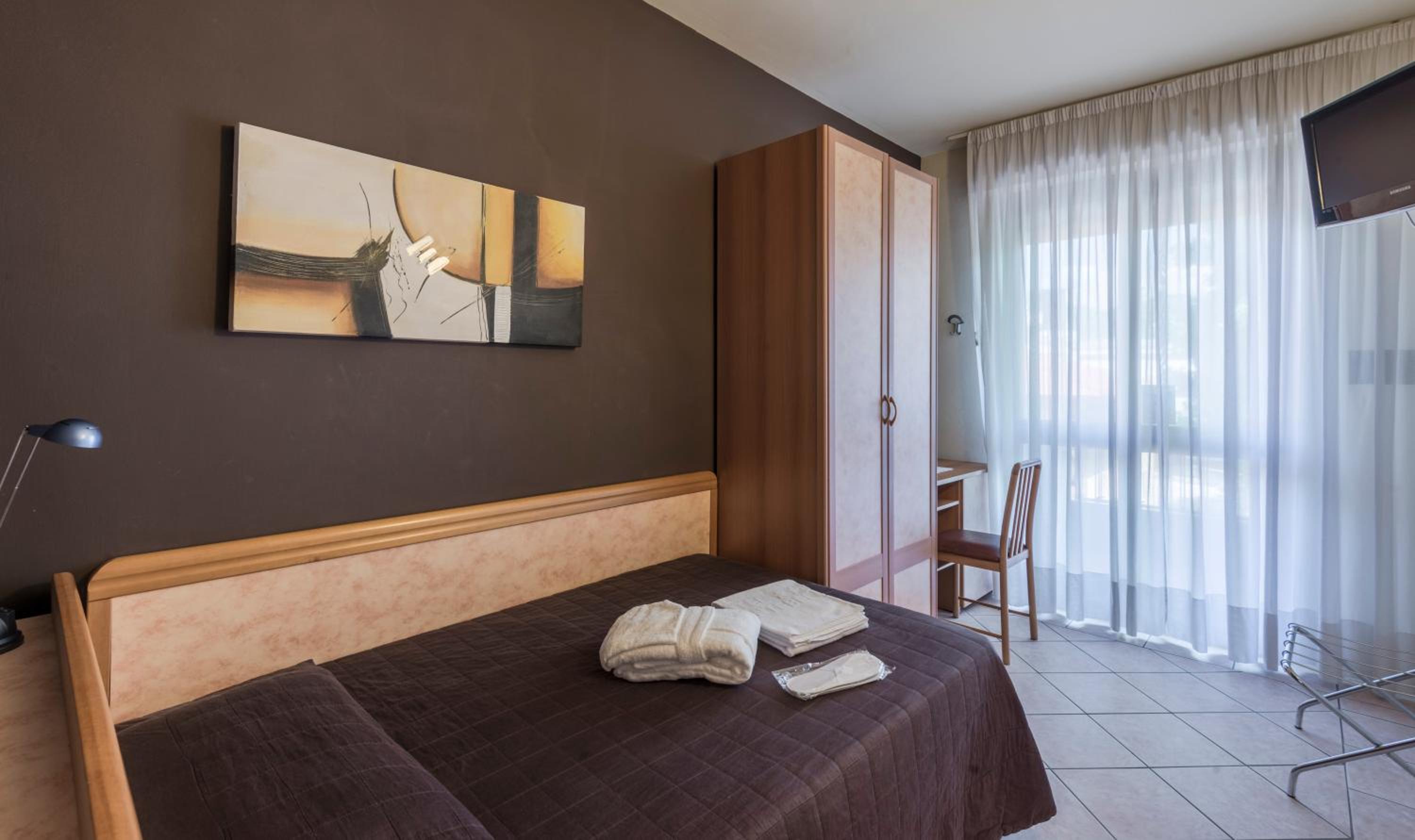 Single Room photo 2