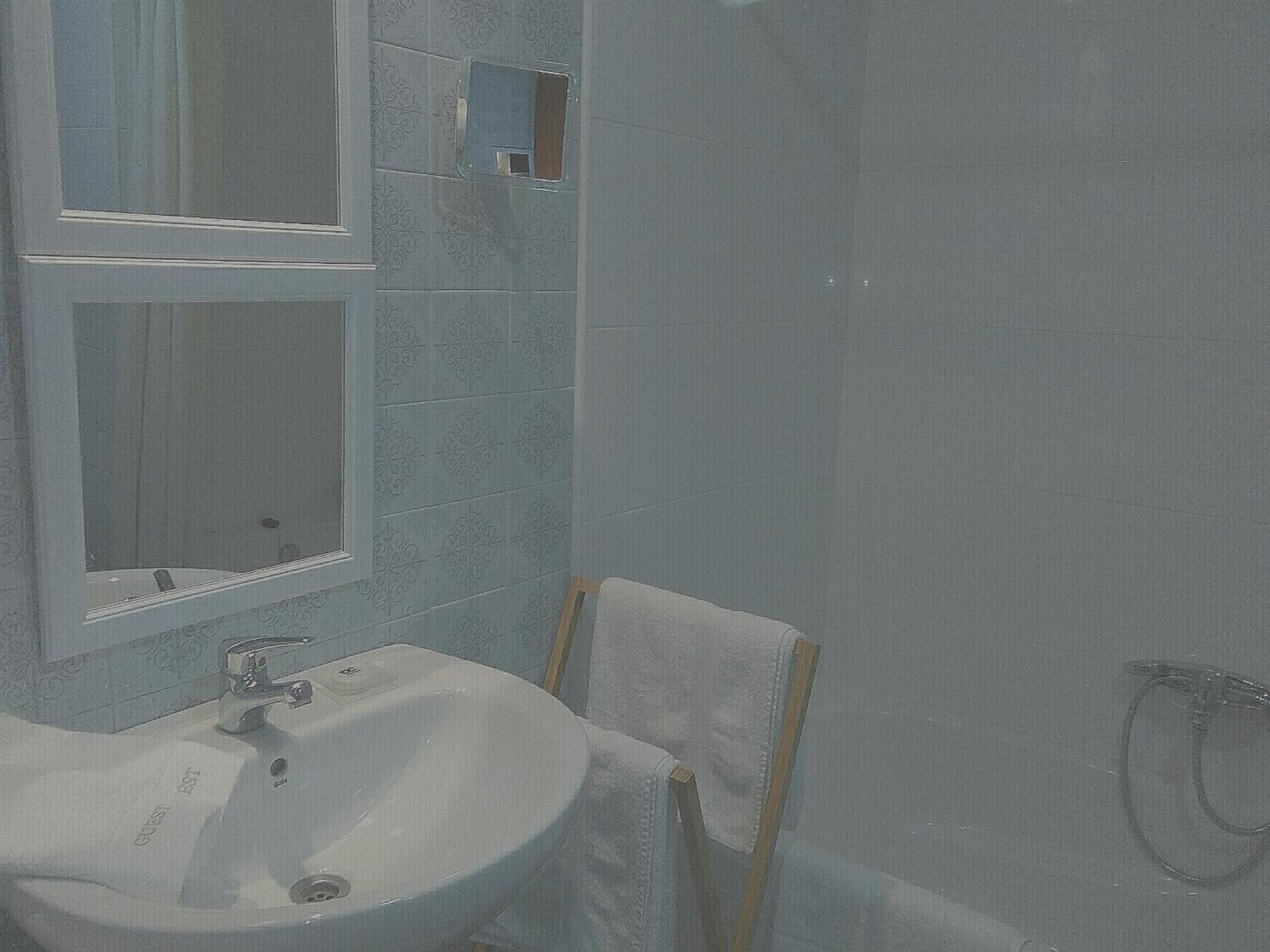 Suite with Balcony - Photo 49