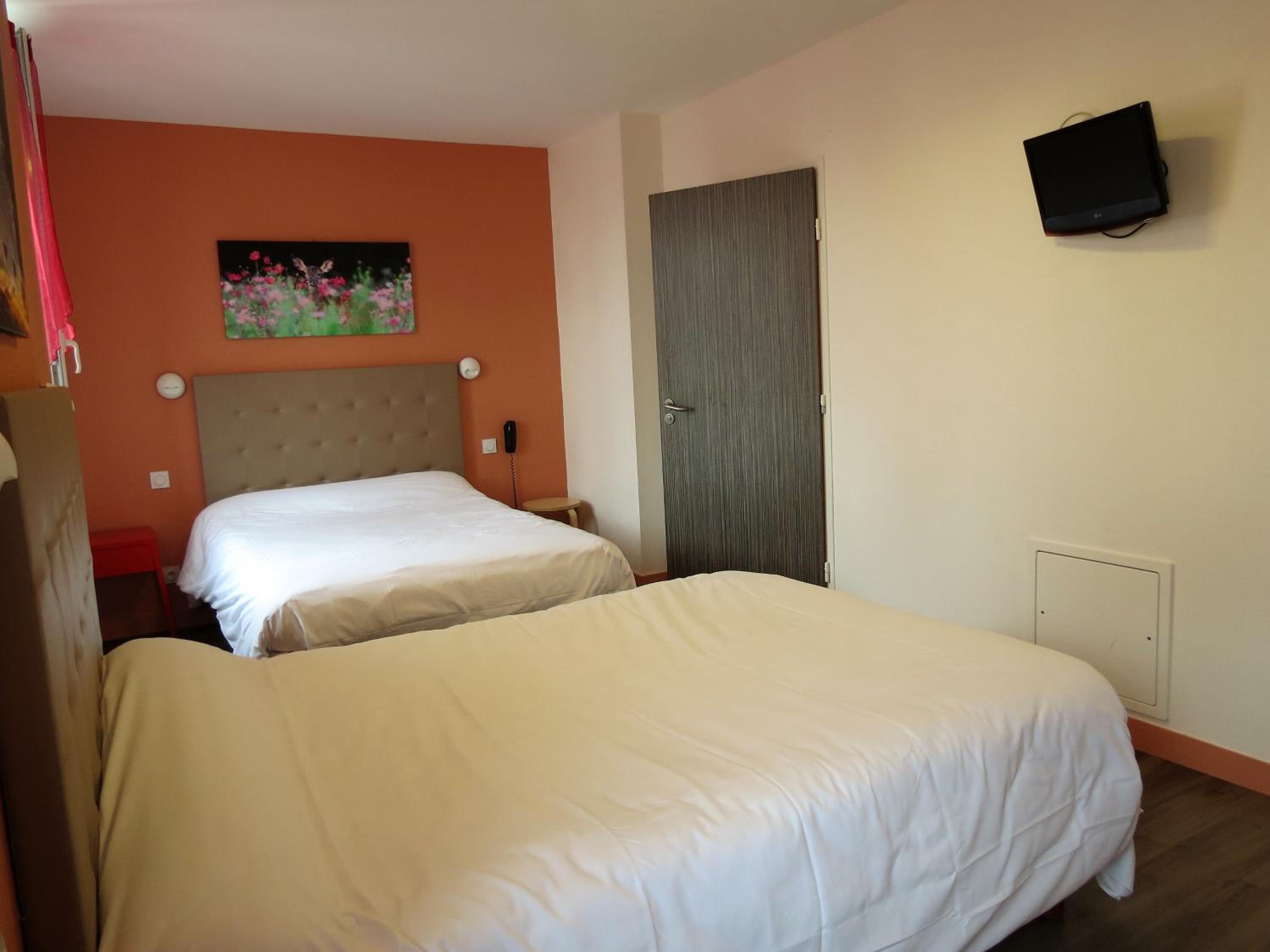 Quadruple Room with Bathroom, photo 7